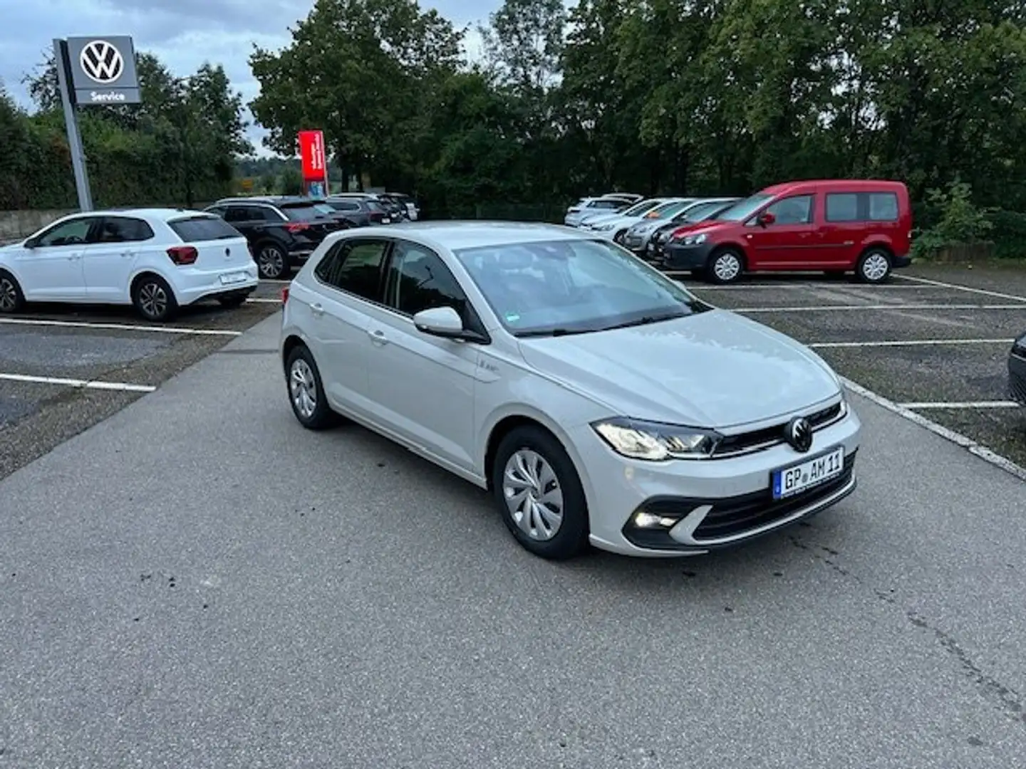Volkswagen Polo 1.0 LIFE TSI OPF LED APP-Connect GRA Rückfahrka Gris - 1
