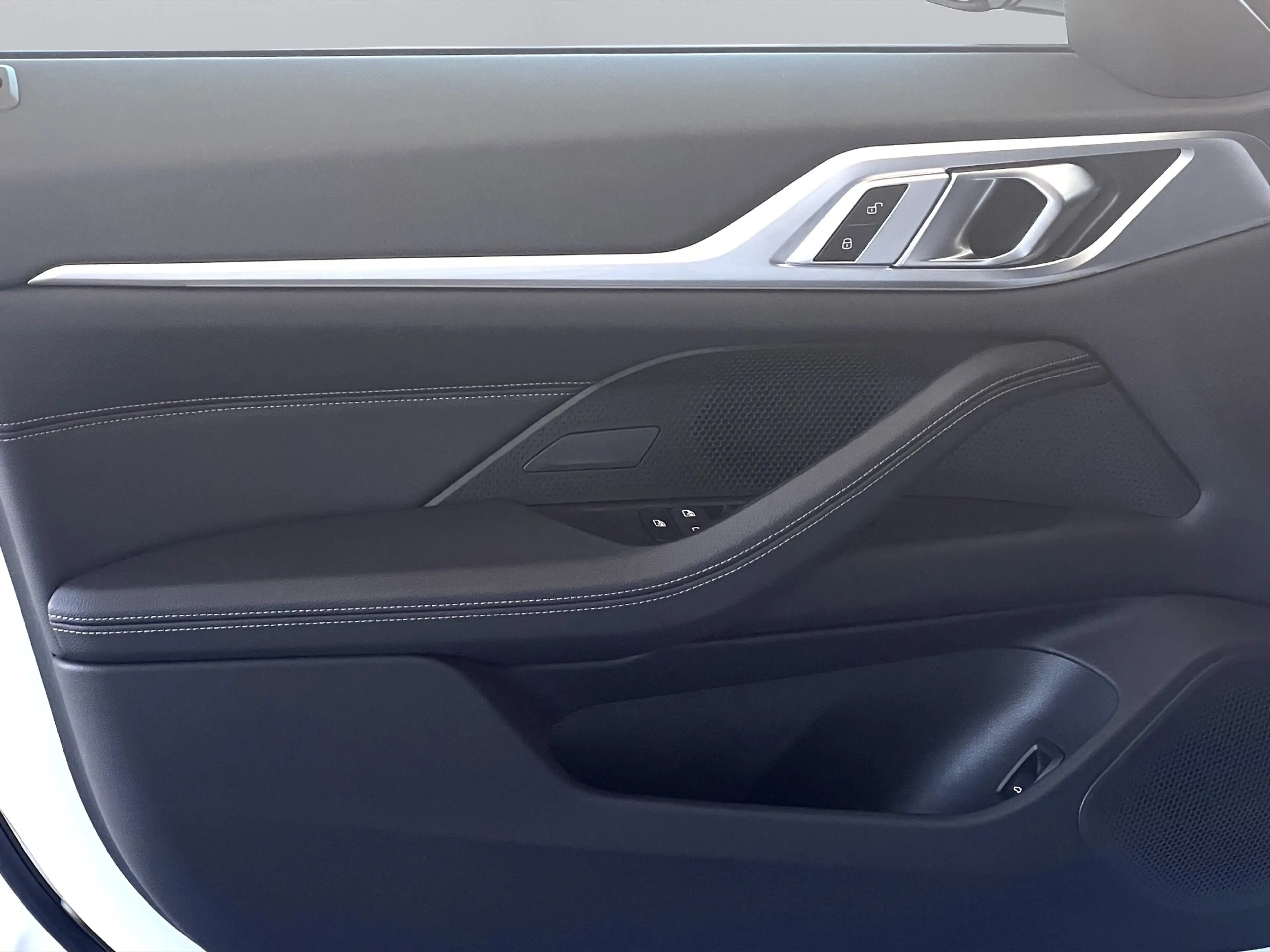 BMW i4 eDrive35 GranCoupé LED ACC RFK AHK Keyless — photo 14