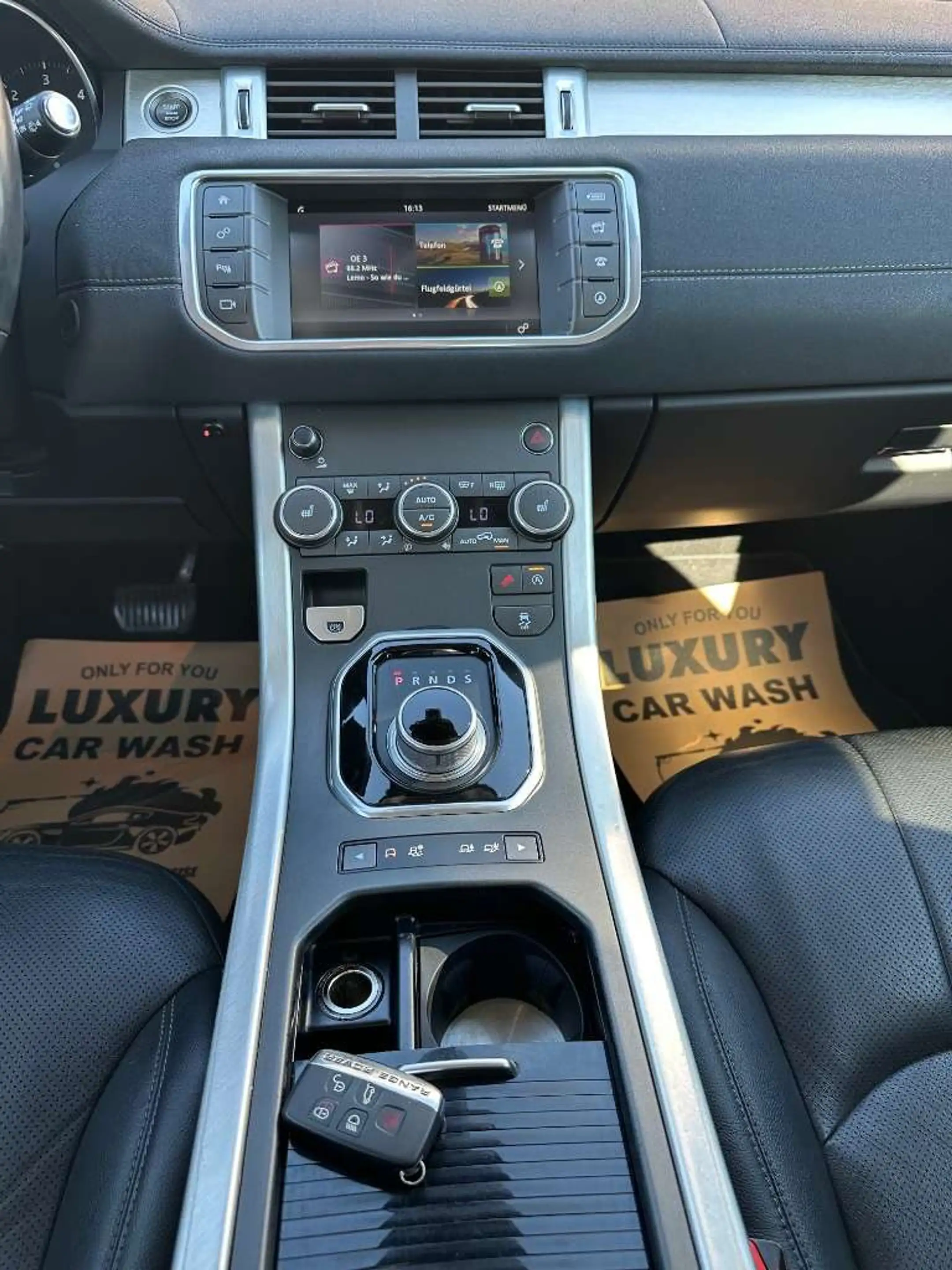 Land Rover Range Rover Evoque Autobiography — photo 9