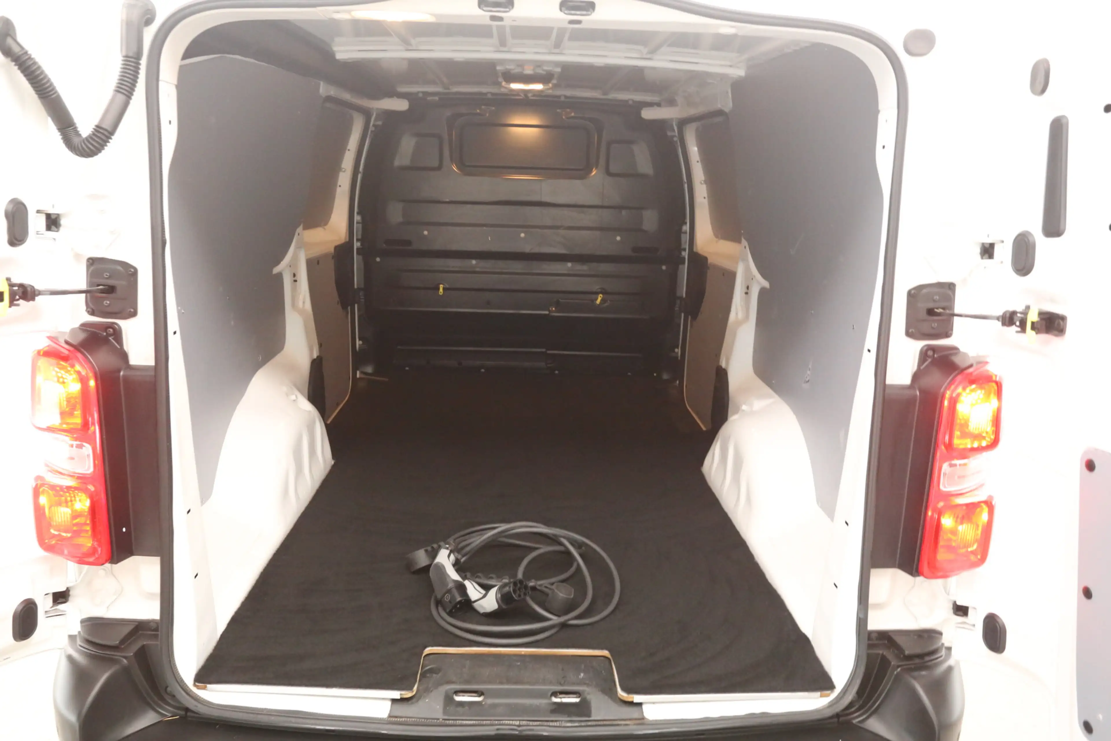 Opel Vivaro-e 75 kWh L3H1 | Verwacht | Snelladen | Airco Cruise — photo 2
