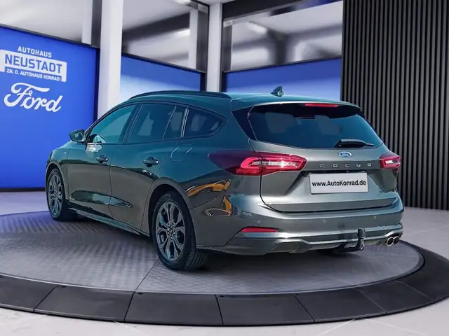 Ford Focus view 4