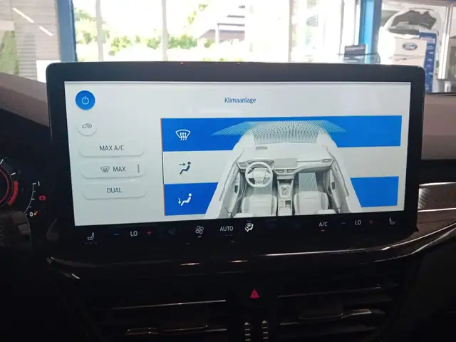 Ford Focus view 15