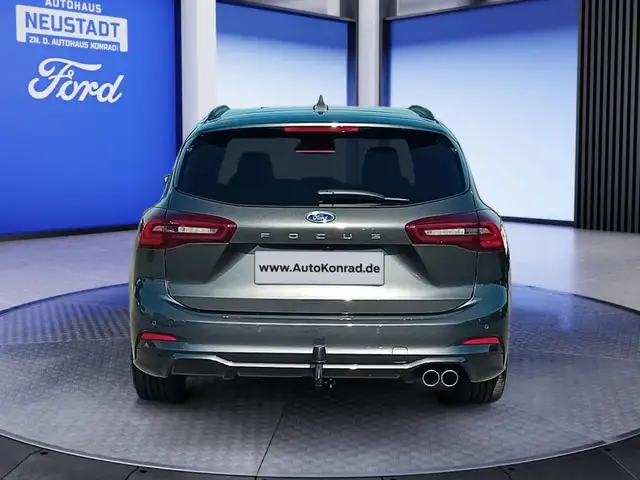 Ford Focus view 6