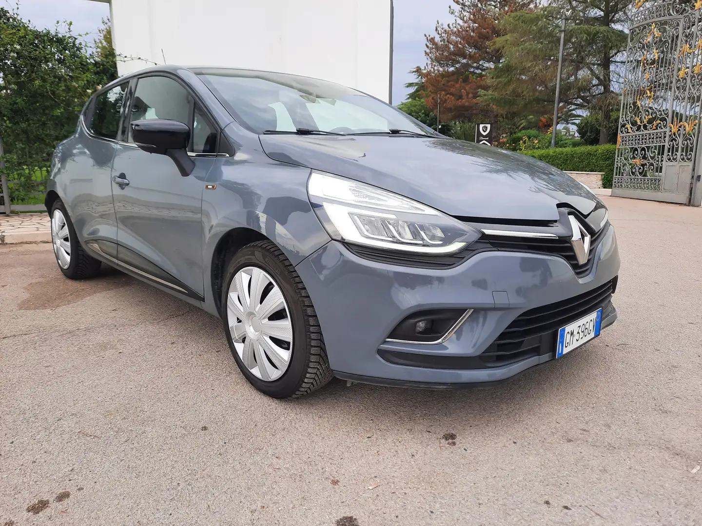 Renault Clio Clio IV 2019 1.5 dci Moschino 75cv,autovettura Grigio - 2