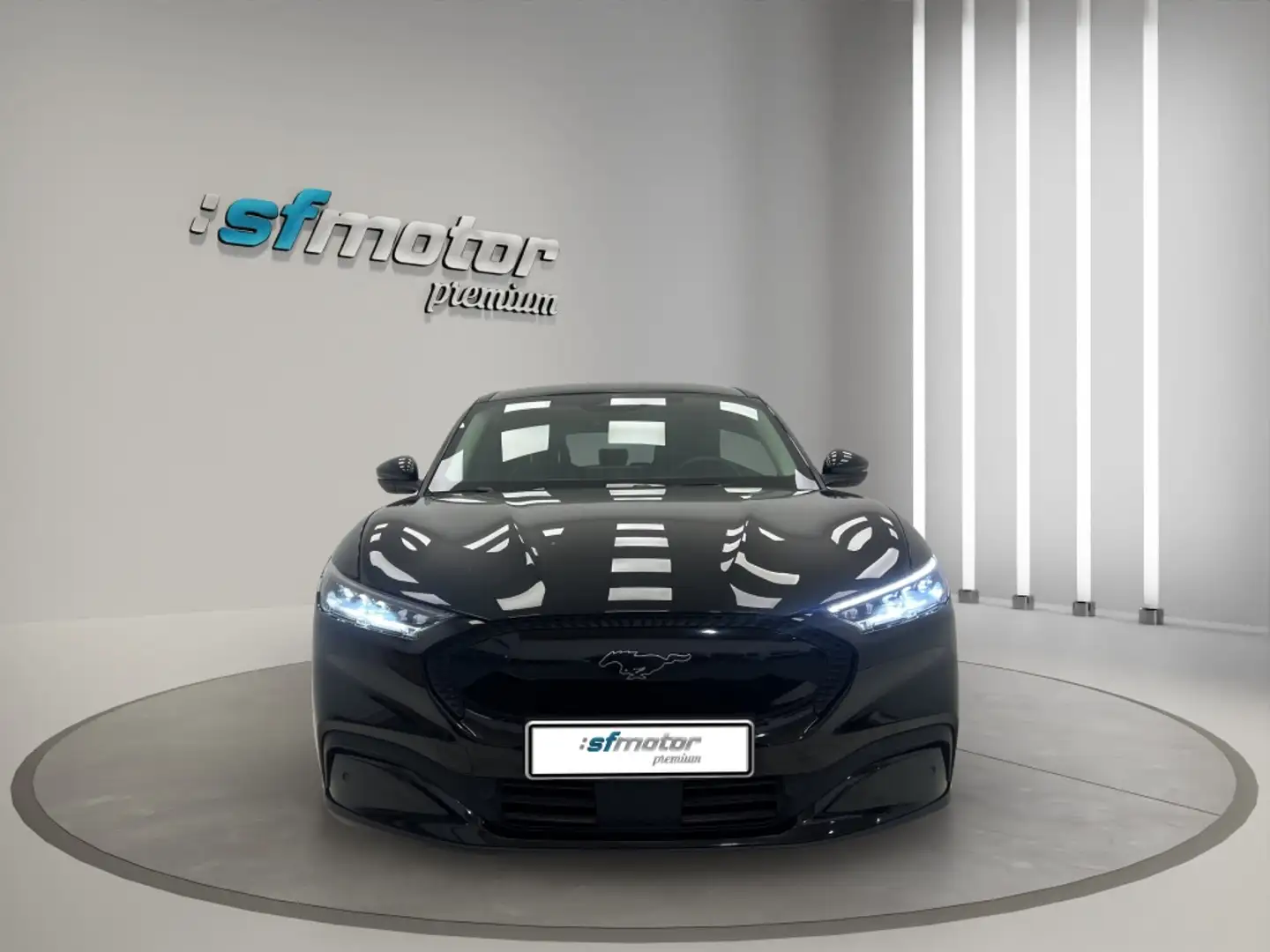 Ford Mustang RWD Rango extendido Schwarz - 2