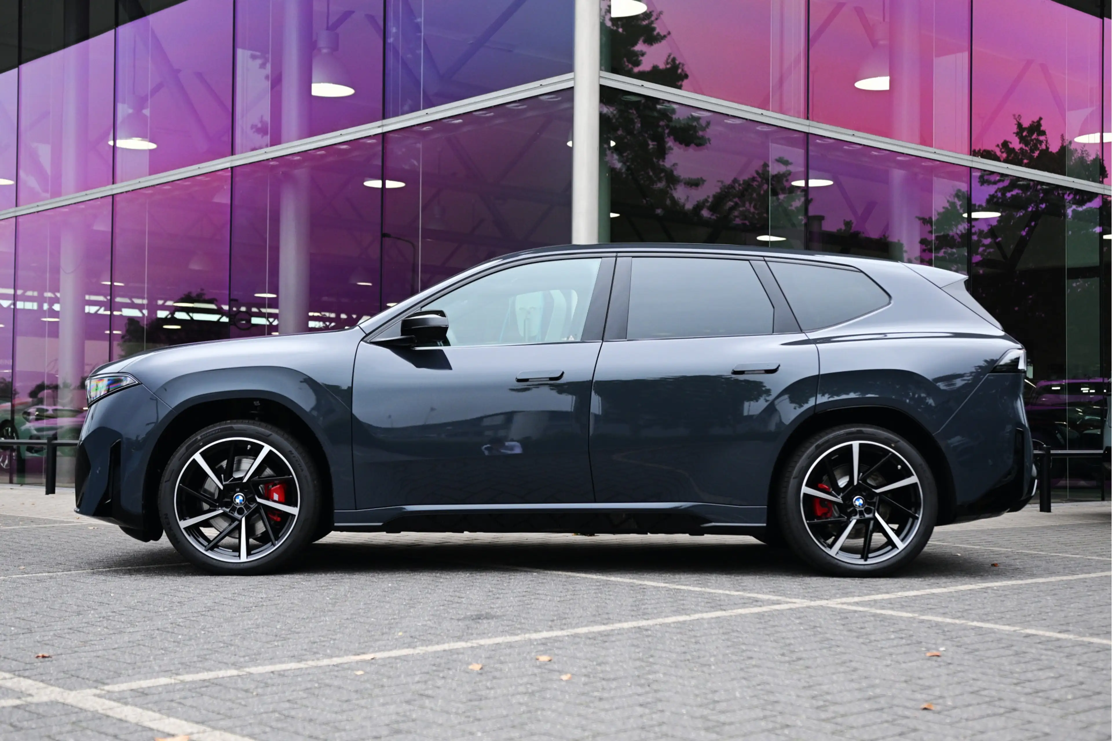 BMW iX3 40 eDrive M Sport / Trekhaak / Panoramadak / M Spo — photo 5