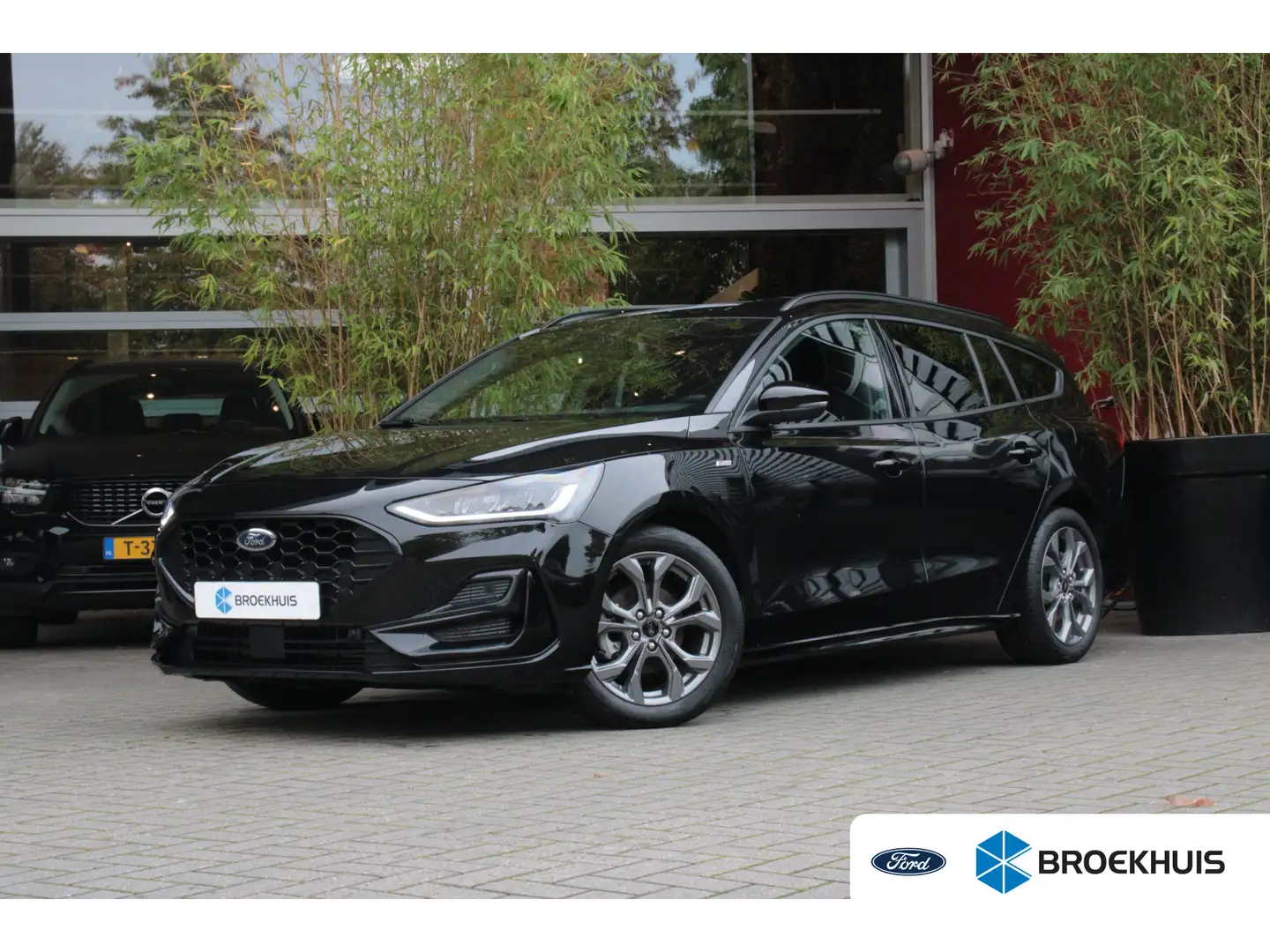 Ford Focus Wagon 1.0 EcoB. Hybrid 155pk Automaat ST-Line | Ad Zwart - 1