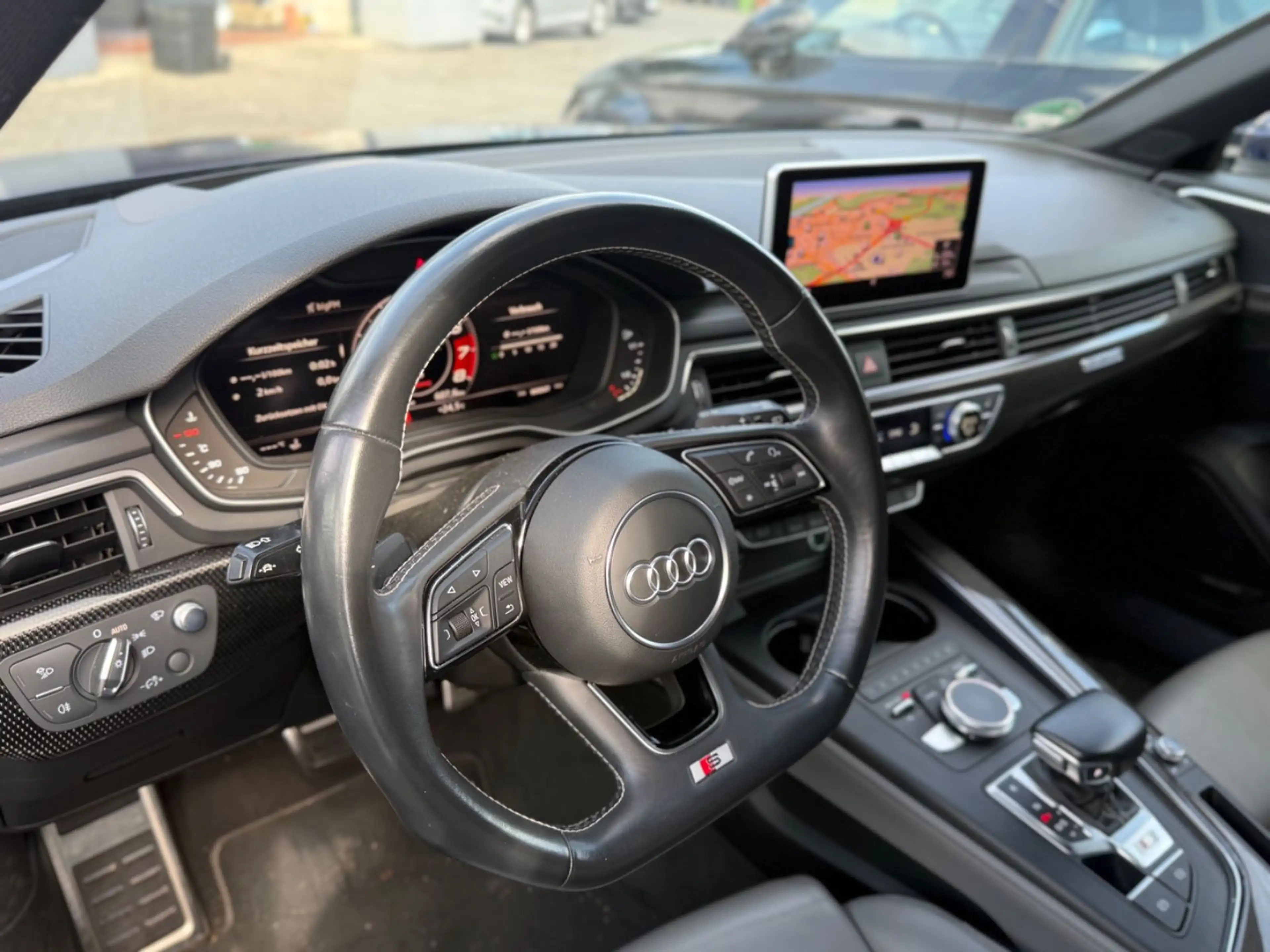 Audi S4 Avant 3.0 TFSI quattro Pano 360 Kamera B&O — photo 10