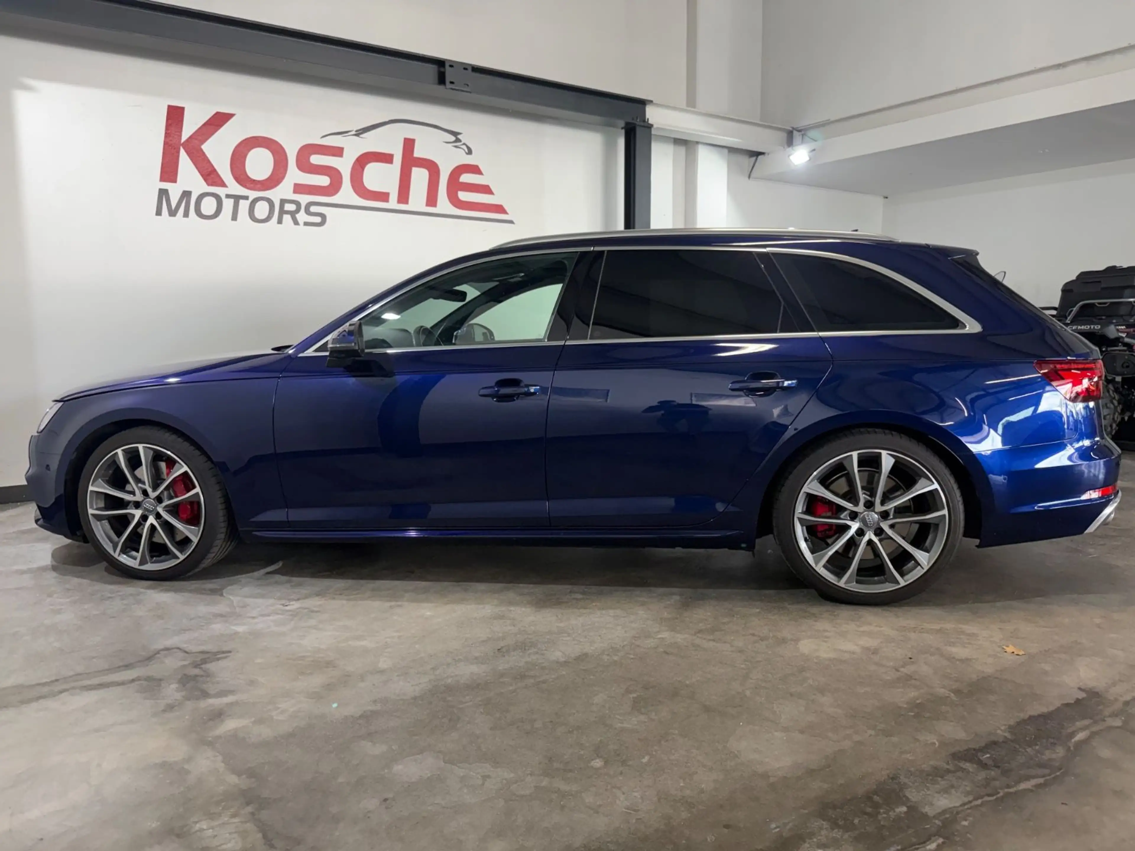 Audi S4 Avant 3.0 TFSI quattro Pano 360 Kamera B&O — photo 5