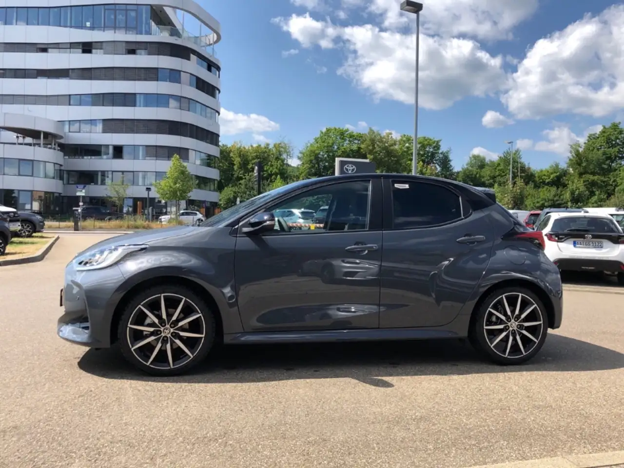 Toyota Yaris Hybrid GR Sport 1.5L Info + Safety 6