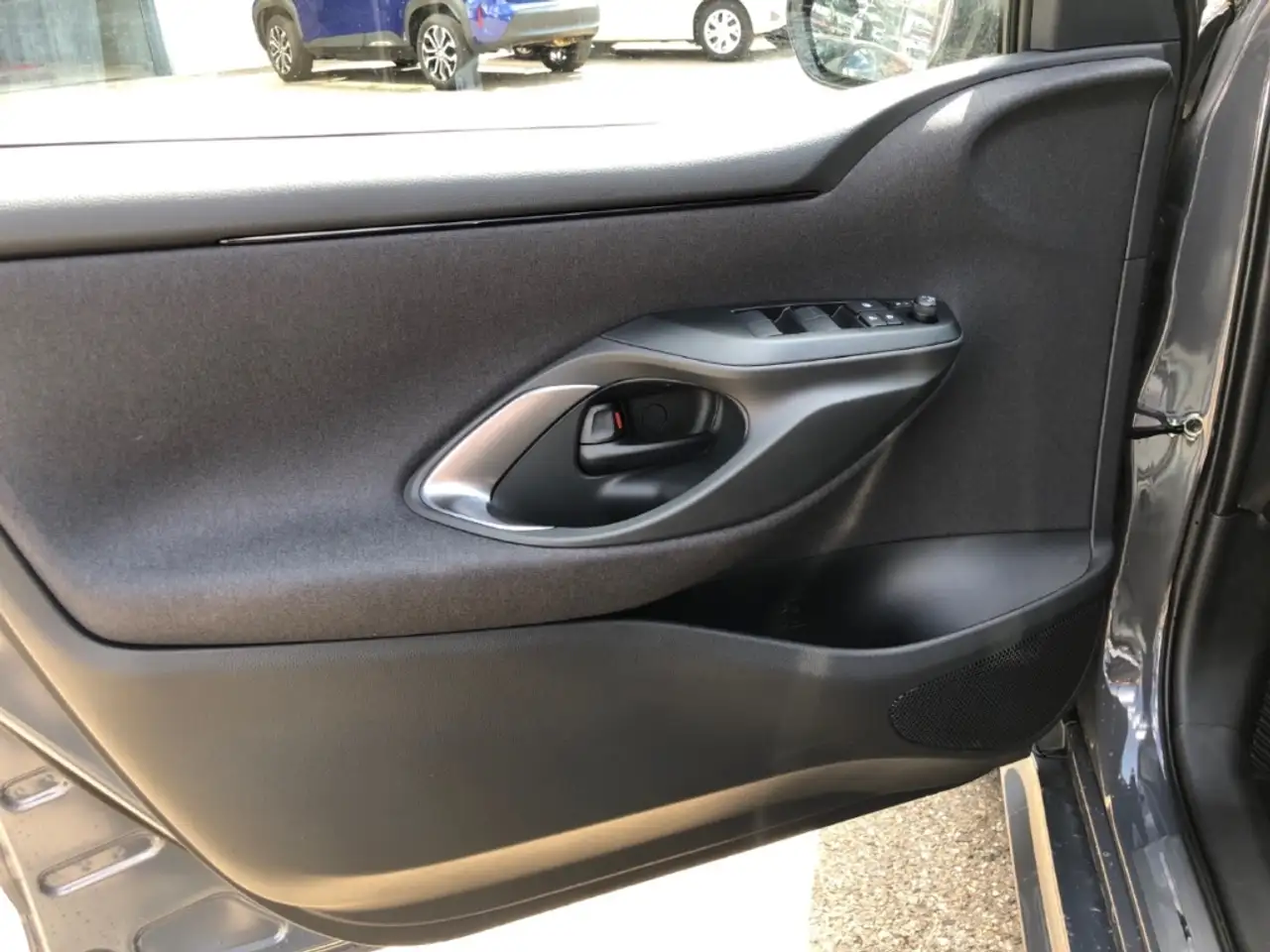 Toyota Yaris Hybrid GR Sport 1.5L Info + Safety 14