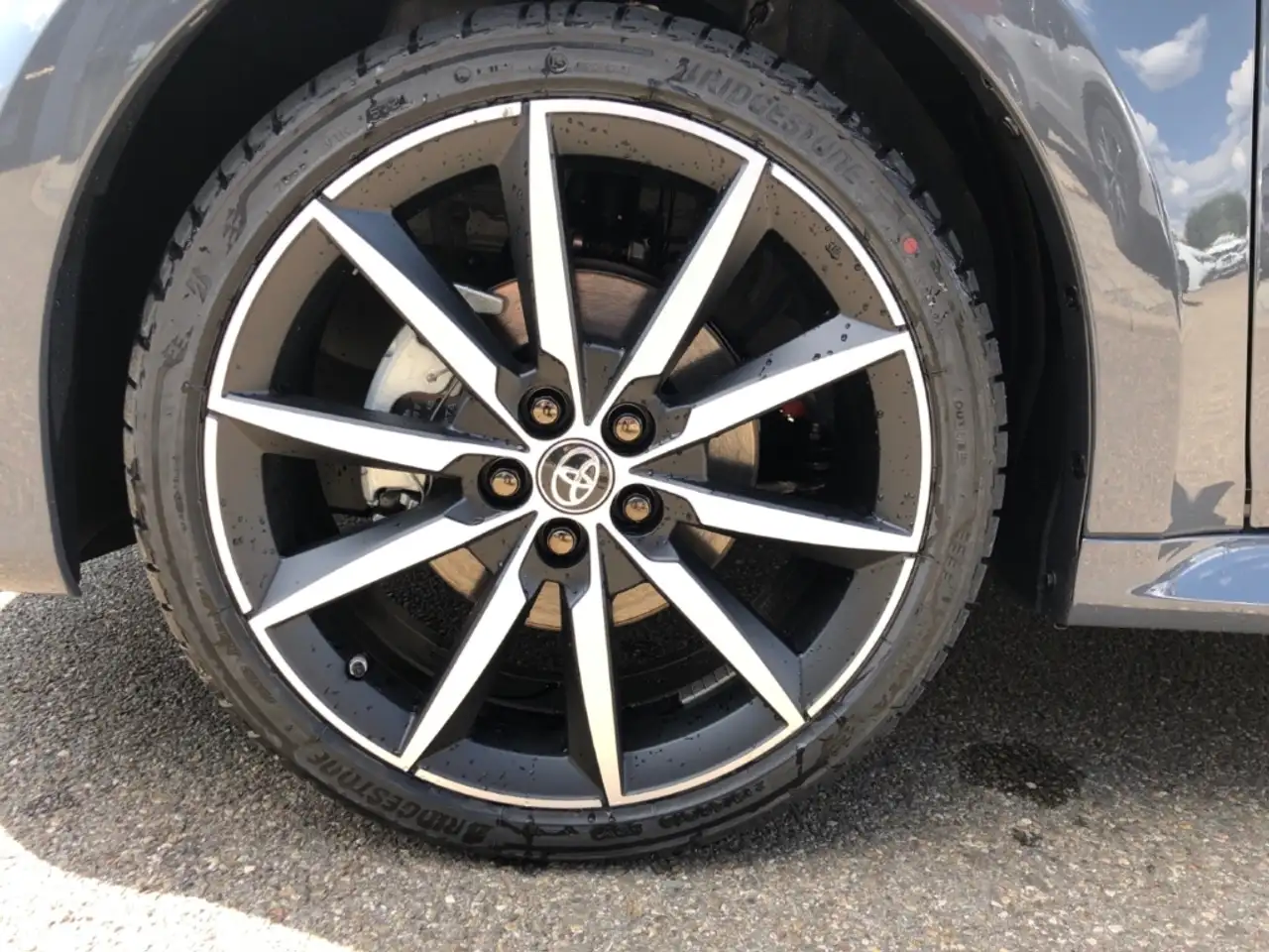 Toyota Yaris Hybrid GR Sport 1.5L Info + Safety 9