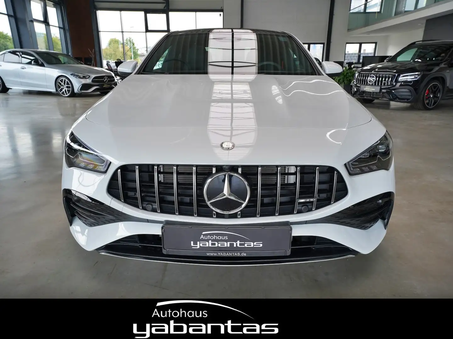Mercedes-Benz CLA 35 AMG 4M Pano Kamera KEYLESS MBUX ZHZ Ambientenbeleuchtu Blanc - 2