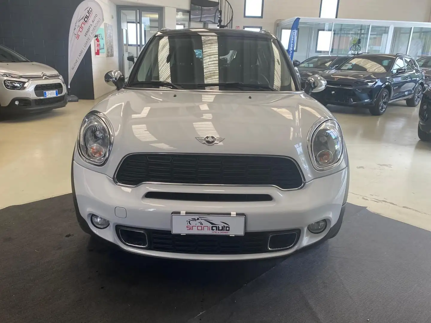 MINI Cooper SD Countryman Mini Cooper SD Countryman ALL4 Bílá - 2