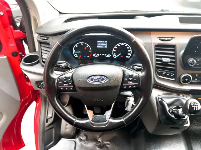 Ford Transit Custom view 10