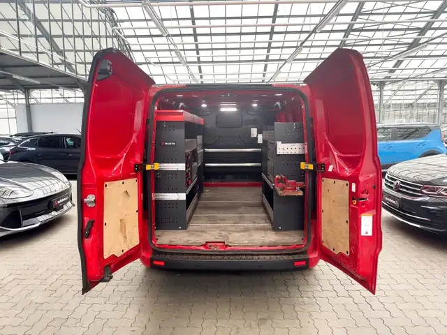 Ford Transit Custom view 6
