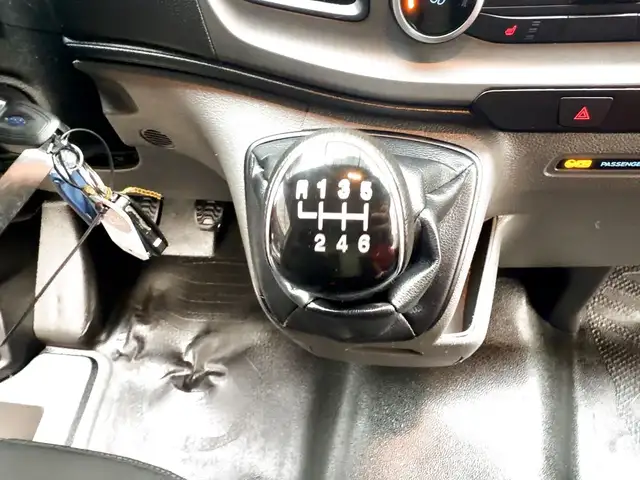 Ford Transit Custom view 13