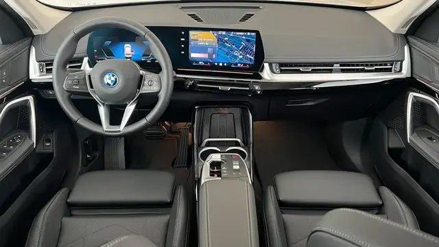 BMW iX1 eDrive20 Ansicht 10