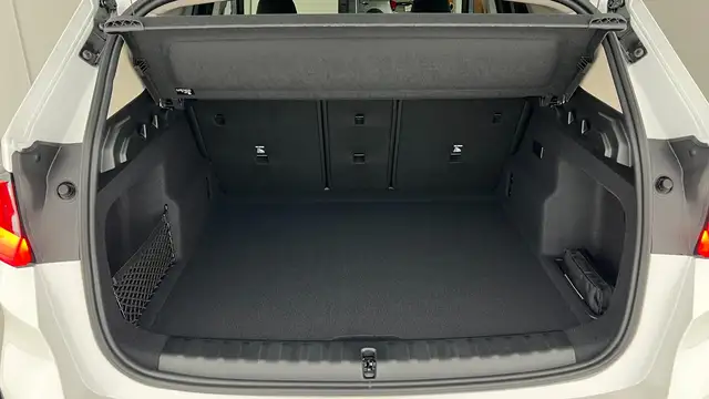 BMW iX1 eDrive20 Ansicht 8