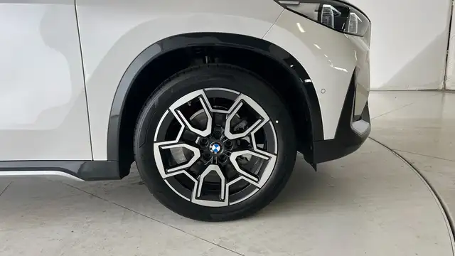 BMW iX1 eDrive20 Ansicht 7