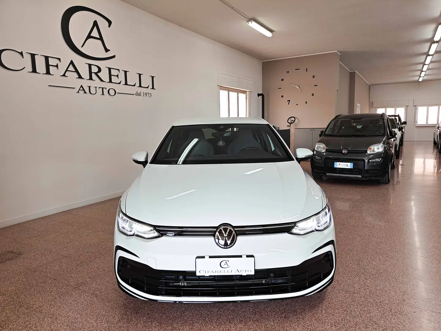 Volkswagen Golf Golf VIII 2020 2.0 tdi R-Line 150cv dsg Bianco - 2