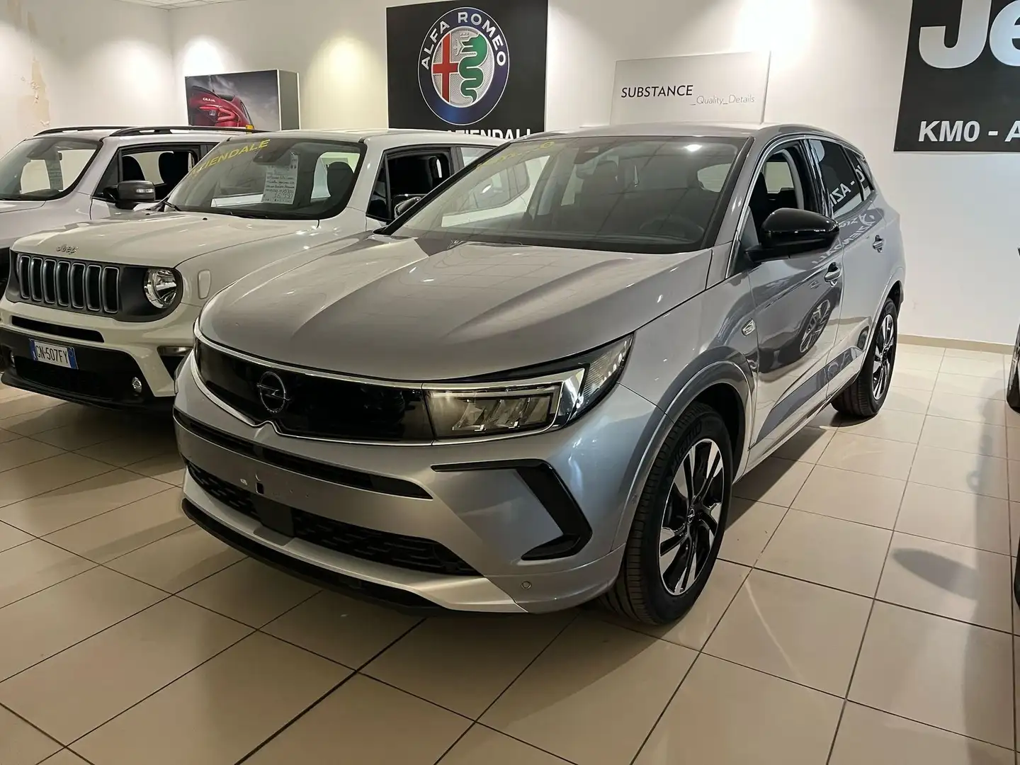 Opel Grandland X Grandland I 2022 1.5 ecotec Business Elegance s Zilver - 1