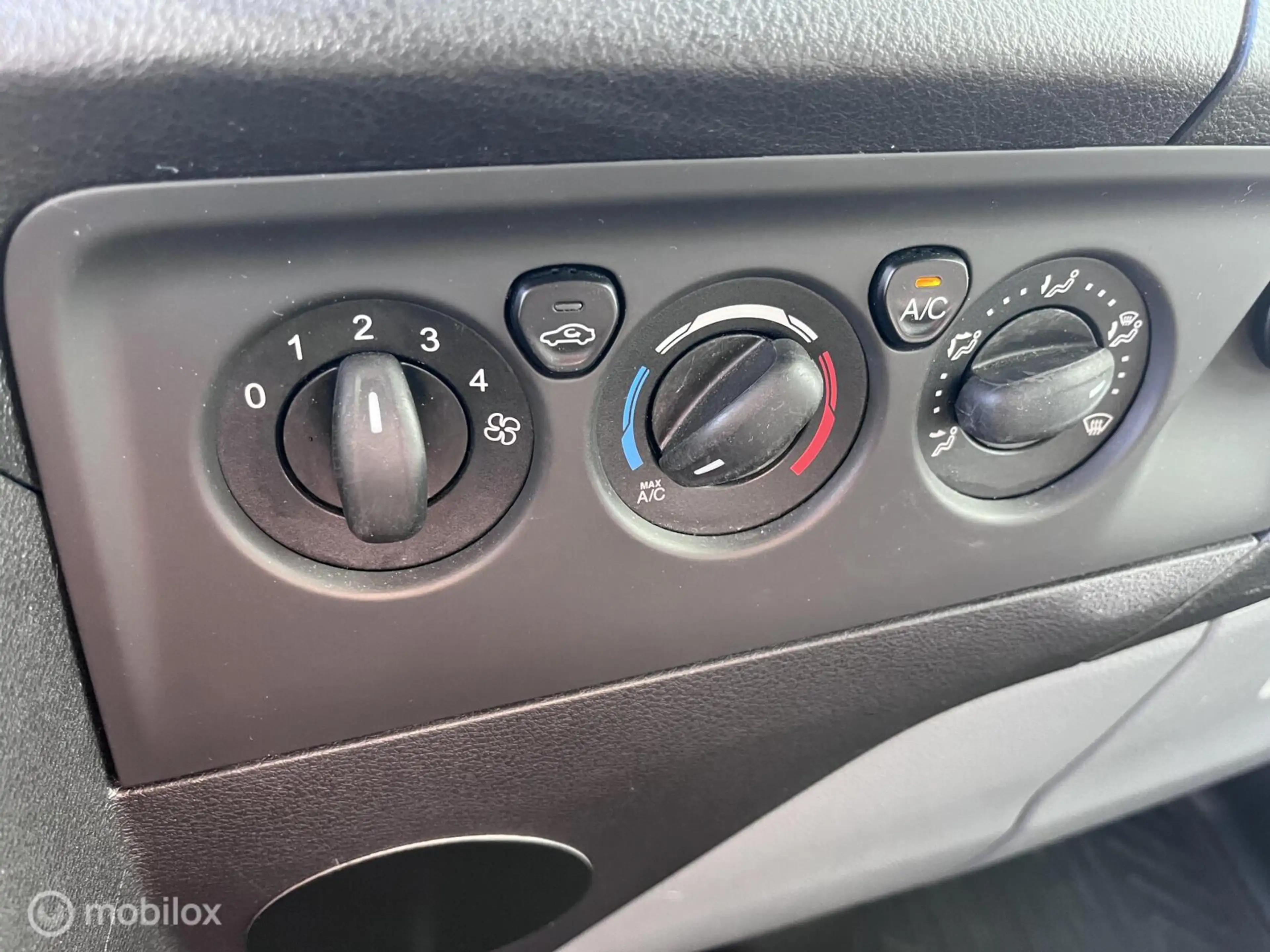 Ford Transit Custom 270 2.2 TDCI L1H1 Ambiente — photo 10