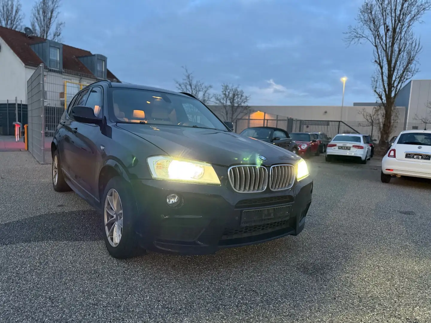 BMW X3 xDrive 30d M Paket Schwarz - 1