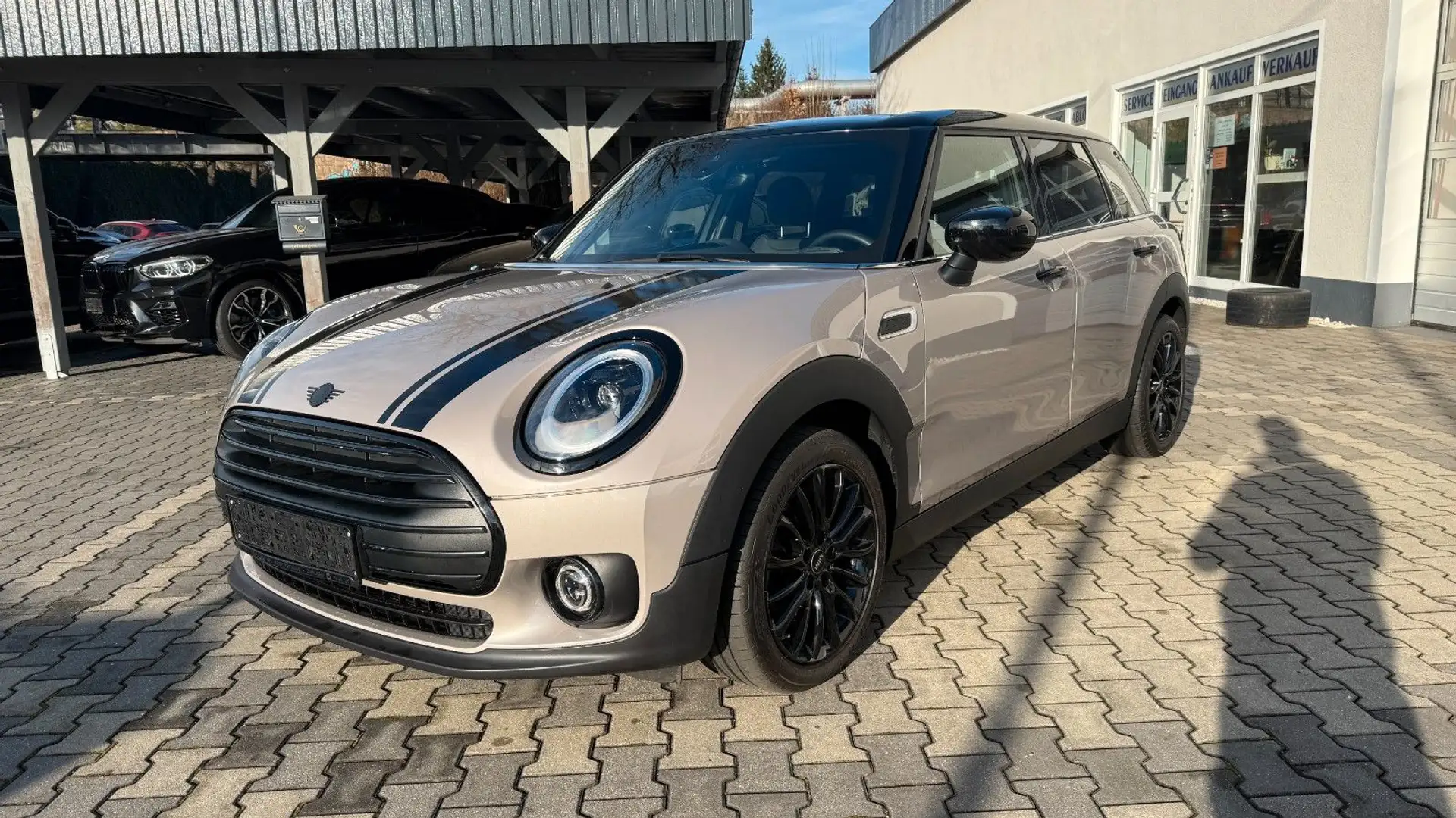 MINI Cooper D COOPER D Clubman Autom Navi Temp Kam DAB Grau - 2