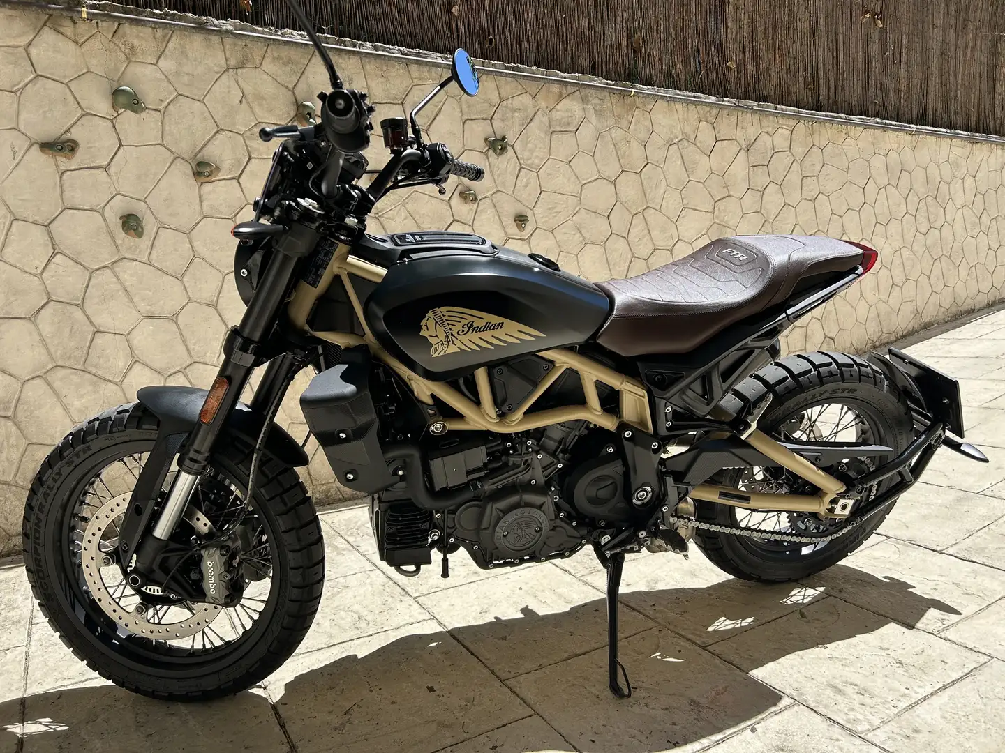 Indian FTR 1200 Rally Negro - 2