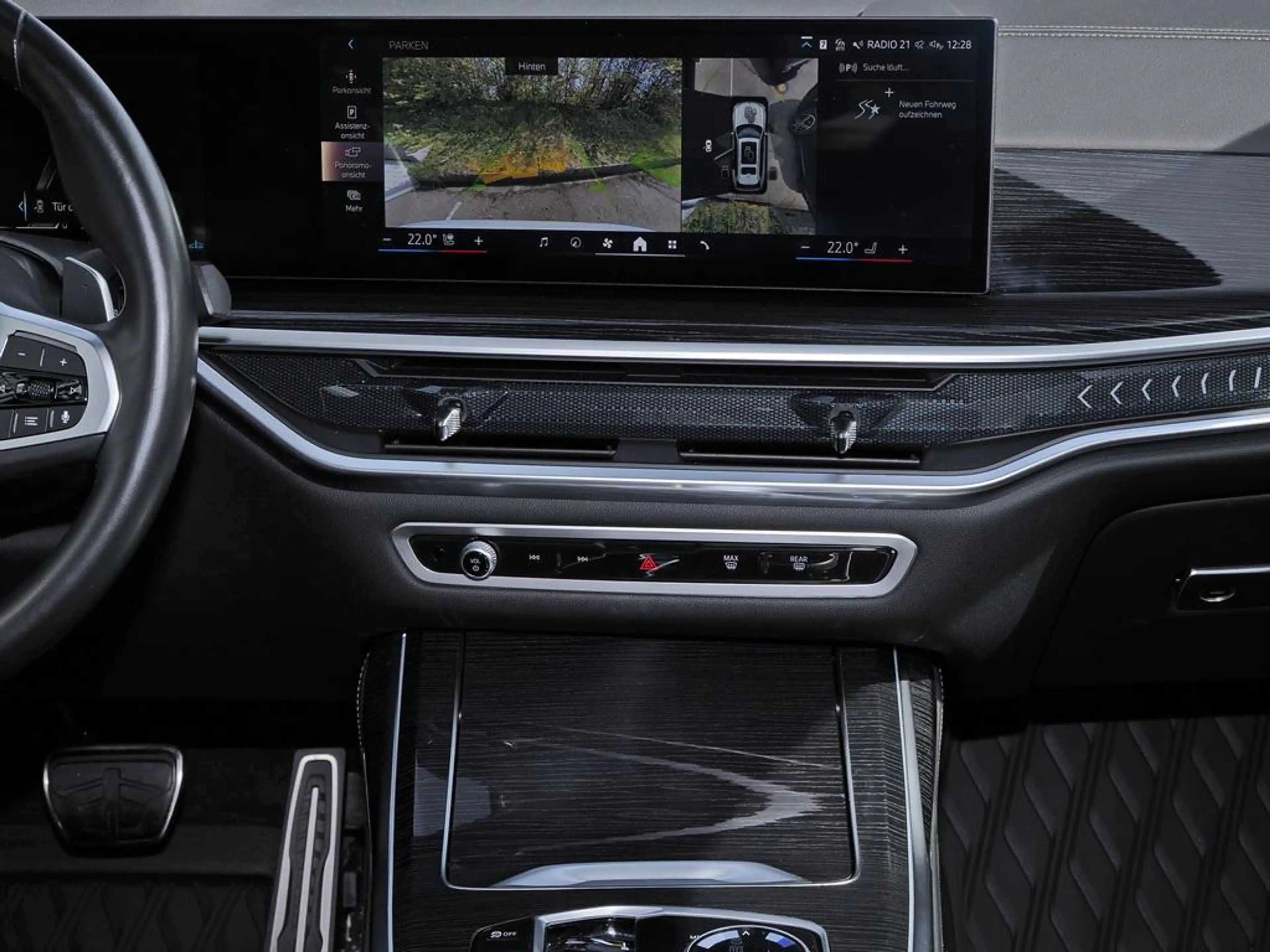BMW X7 xDRIVE 40 d M SPORT 7-SITZE PANO AHK KAMERA — photo 9