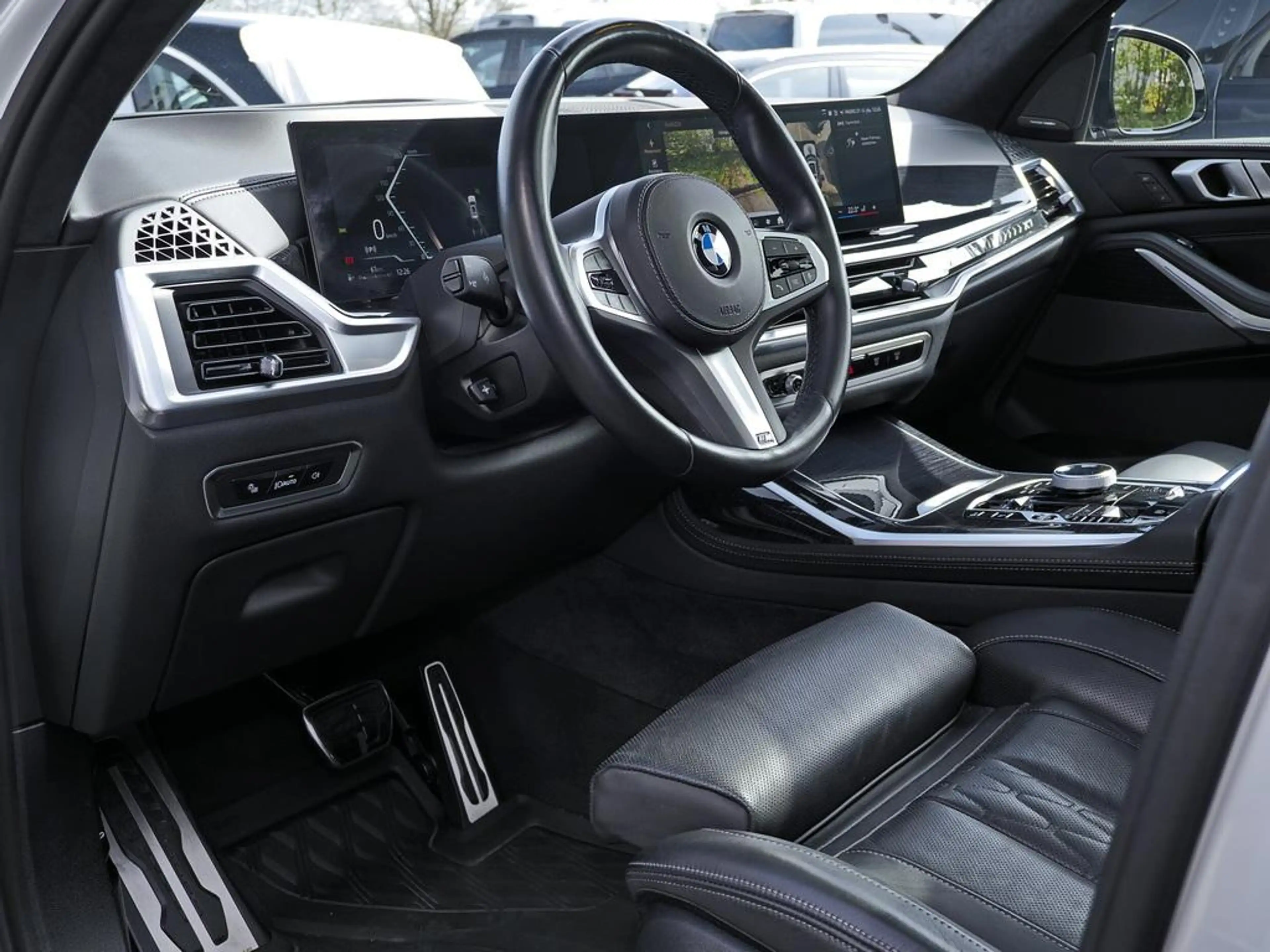 BMW X7 xDRIVE 40 d M SPORT 7-SITZE PANO AHK KAMERA — photo 7