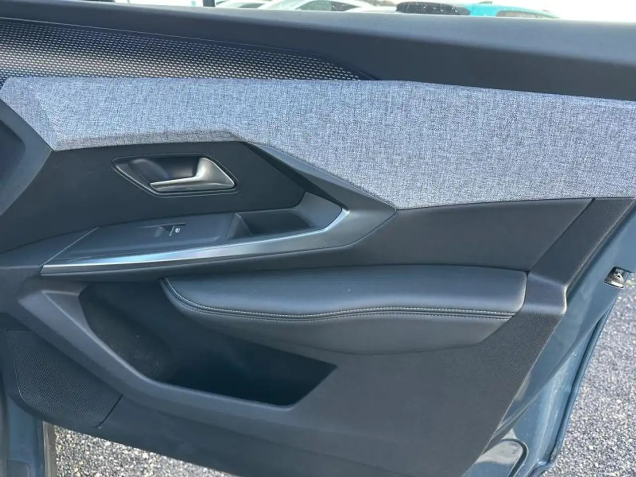 Peugeot 5008 e-GT Line / Essence 39