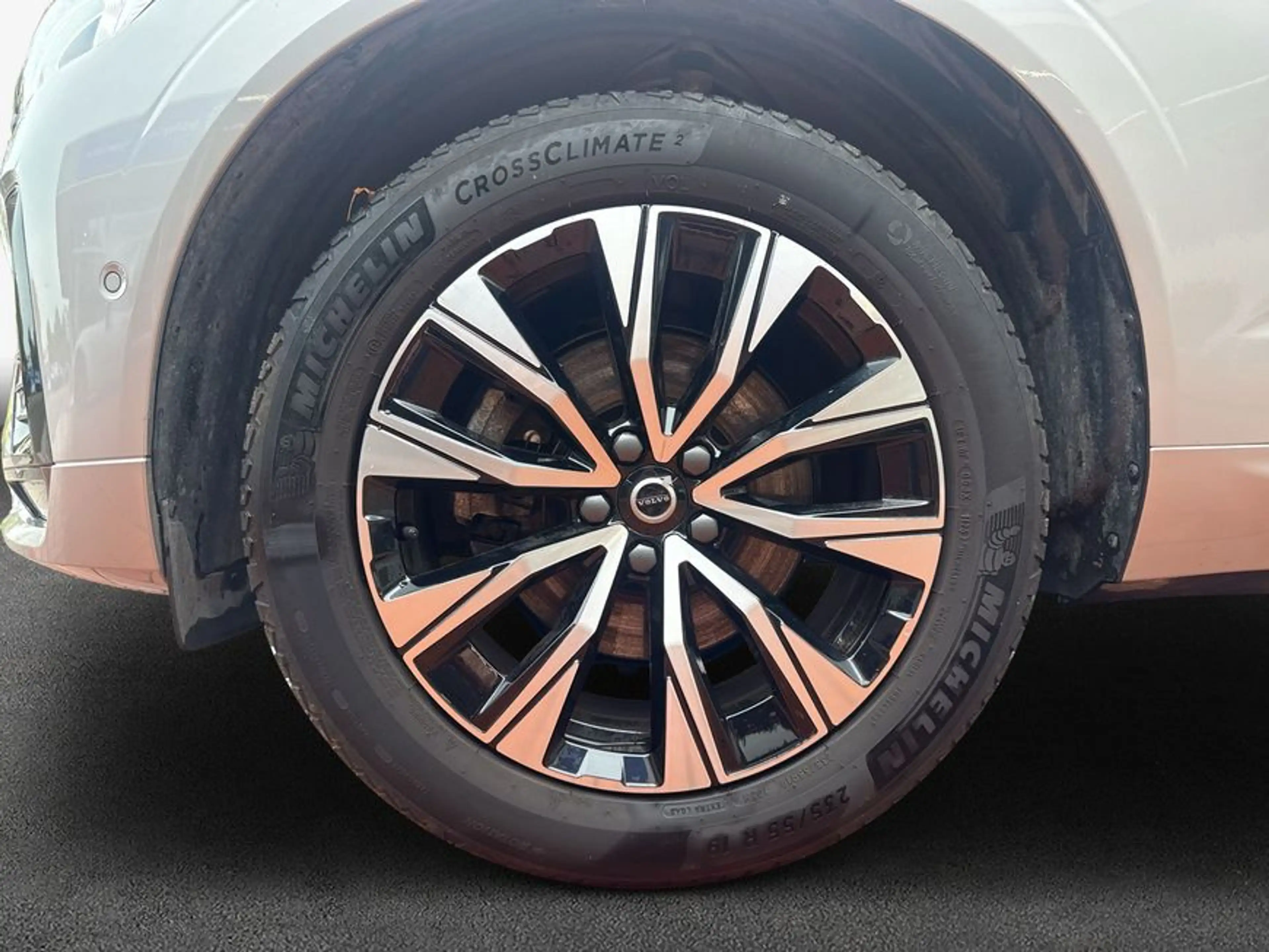 Volvo XC60 XC60 B5 B AWD Plus Dark AHK Head-Up 360°V GJR — photo 7