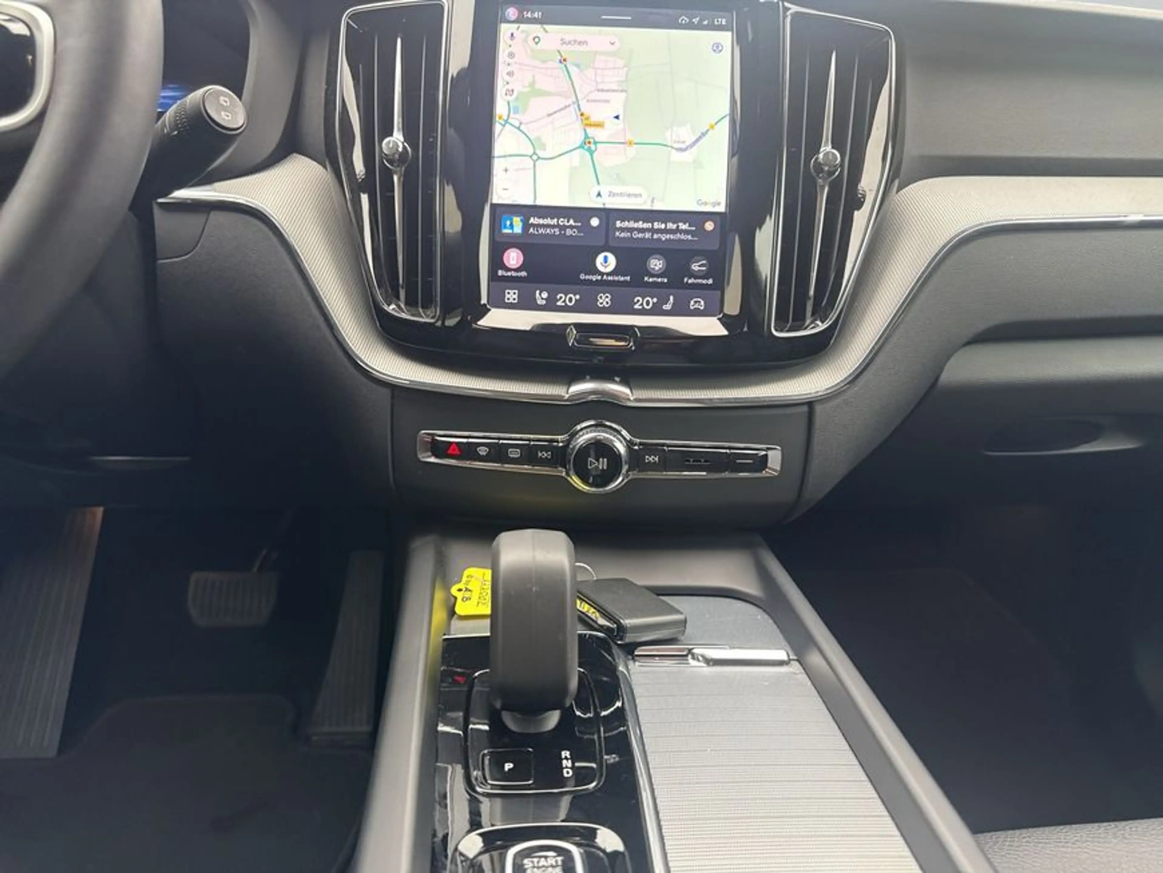 Volvo XC60 XC60 B5 B AWD Plus Dark AHK Head-Up 360°V GJR — photo 14