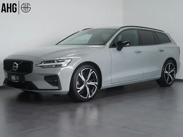 Volvo V60 B4 B DKG Plus Dark LED/ILS/360°/19"/PANO/AHK