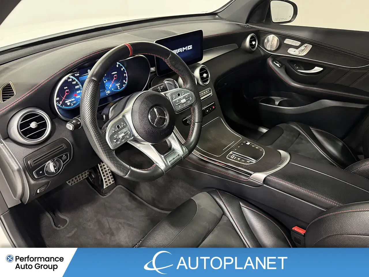 Mercedes-Benz GLC снимка Mercedes-Benz GLC