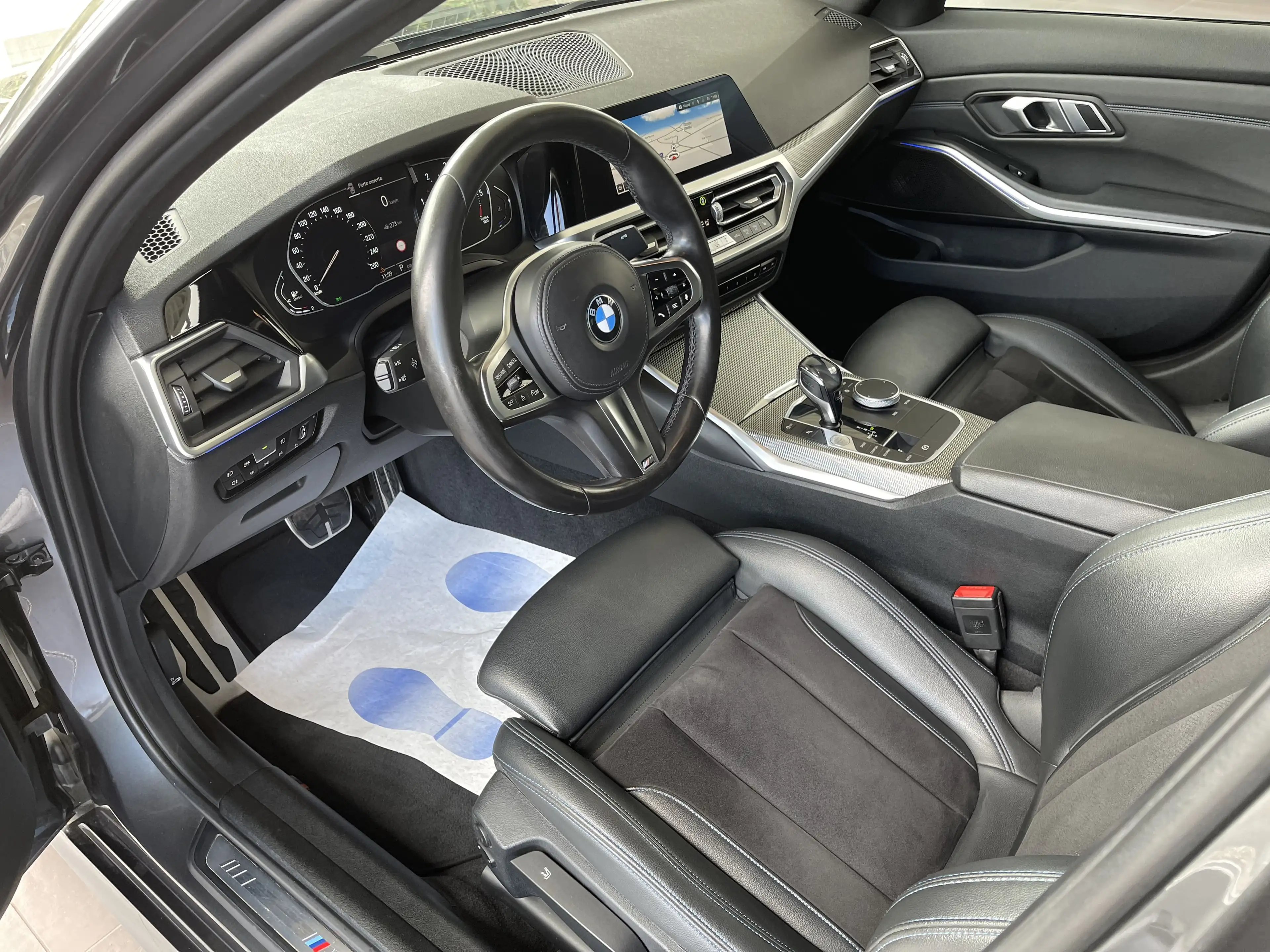 BMW 318 dA *** GARANTIE + PACK M + LED + GPS PRO + CUIR *** — photo 11