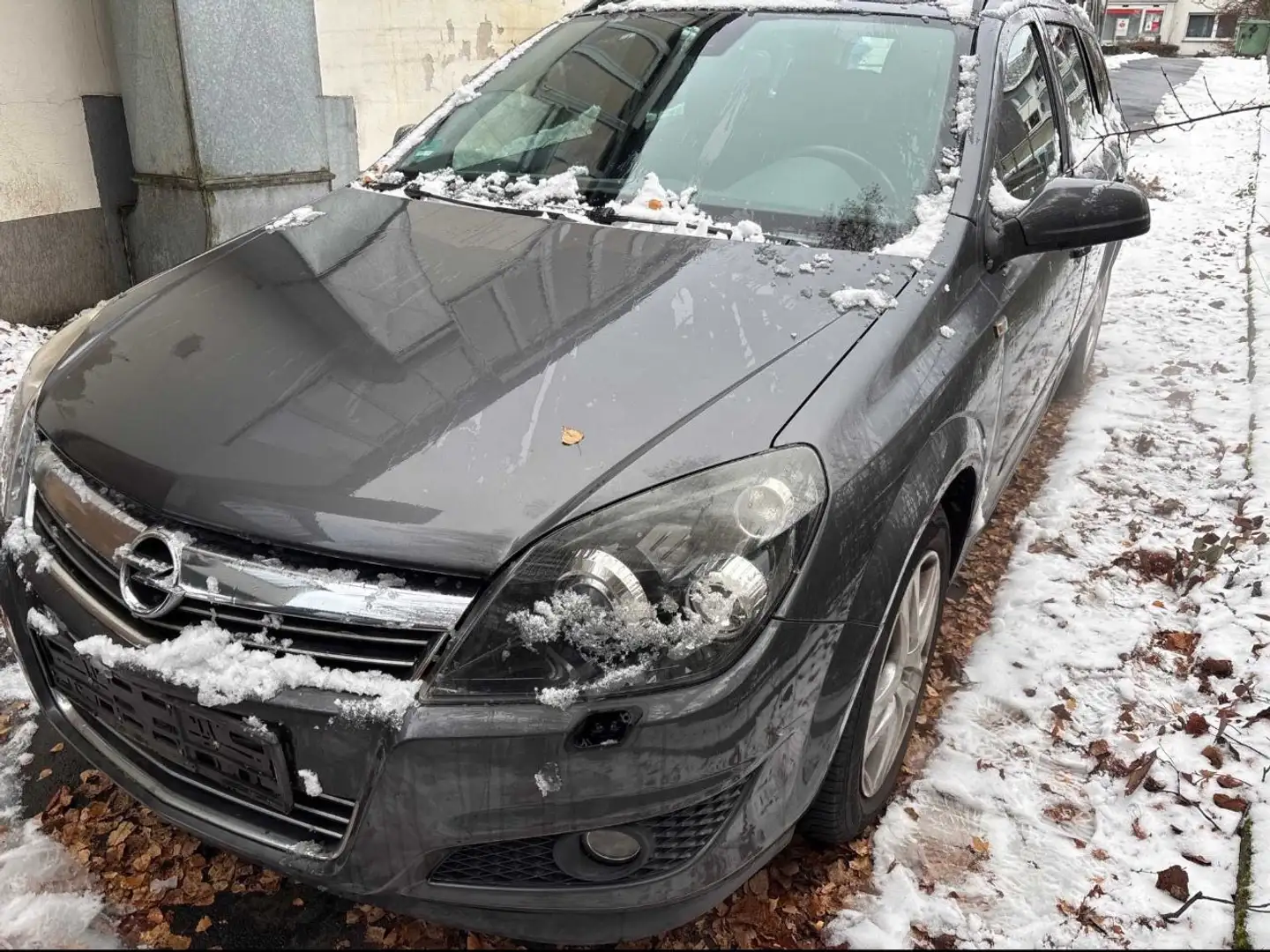 Opel Astra H Caravan Innovation 1.6+KLIMA+XENON Grau - 1