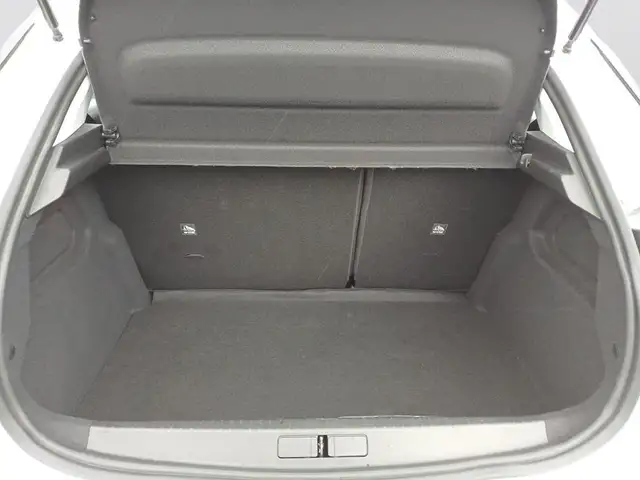 Opel Corsa view 8