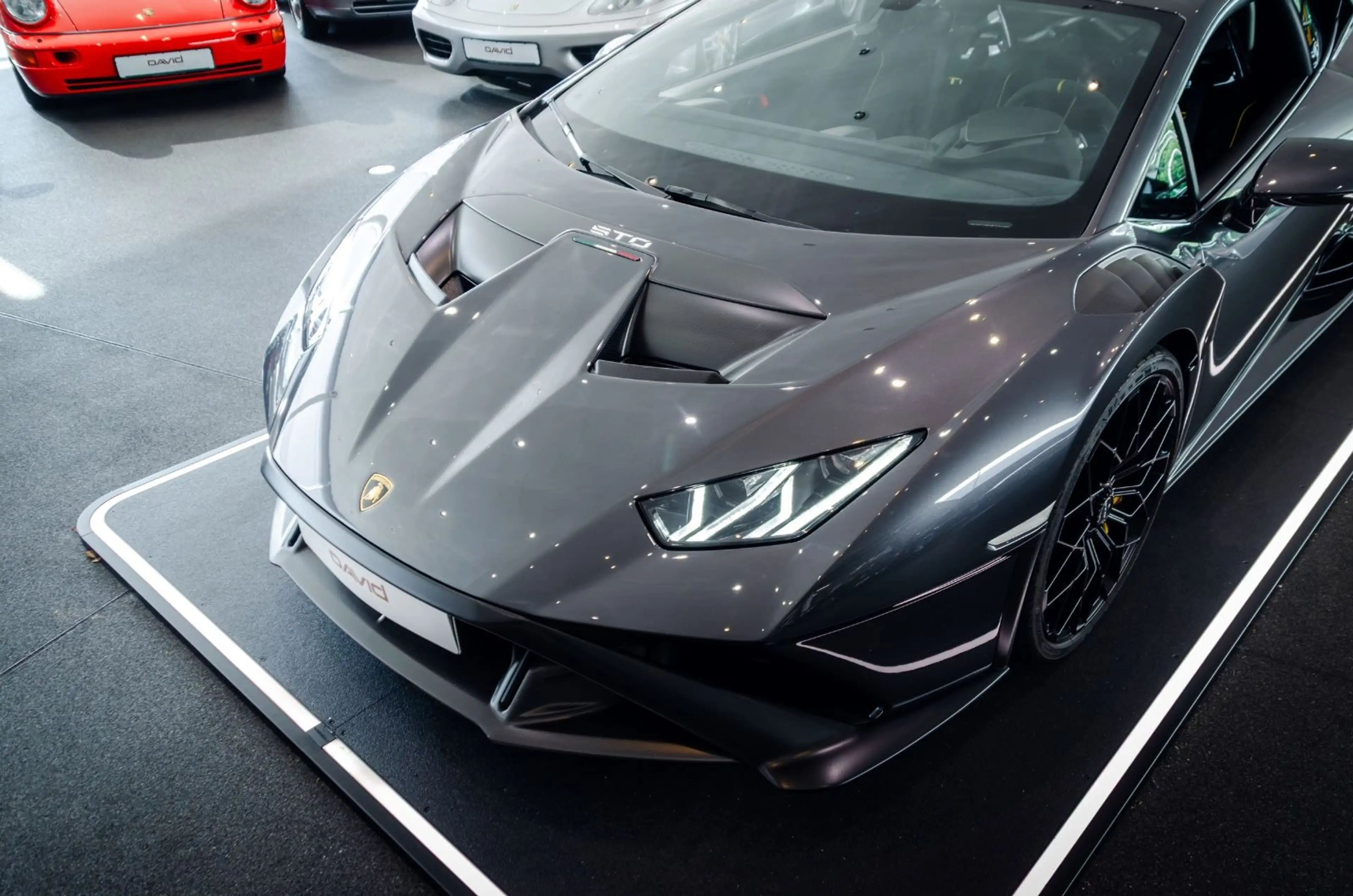 Lamborghini Huracán STO*Full Carbon*Lift*1. Hand* — photo 5