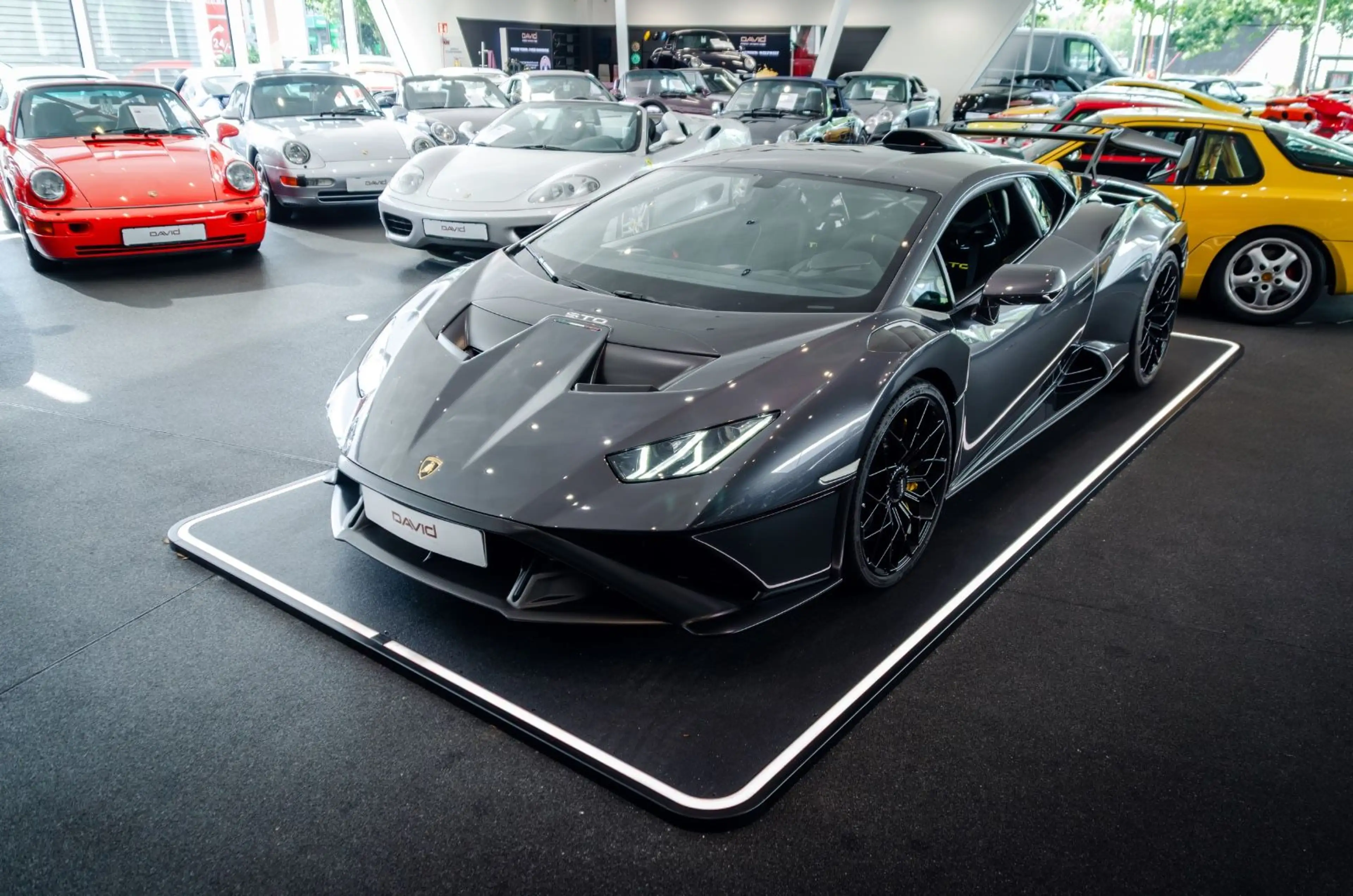 Lamborghini Huracán STO*Full Carbon*Lift*1. Hand* — photo 4