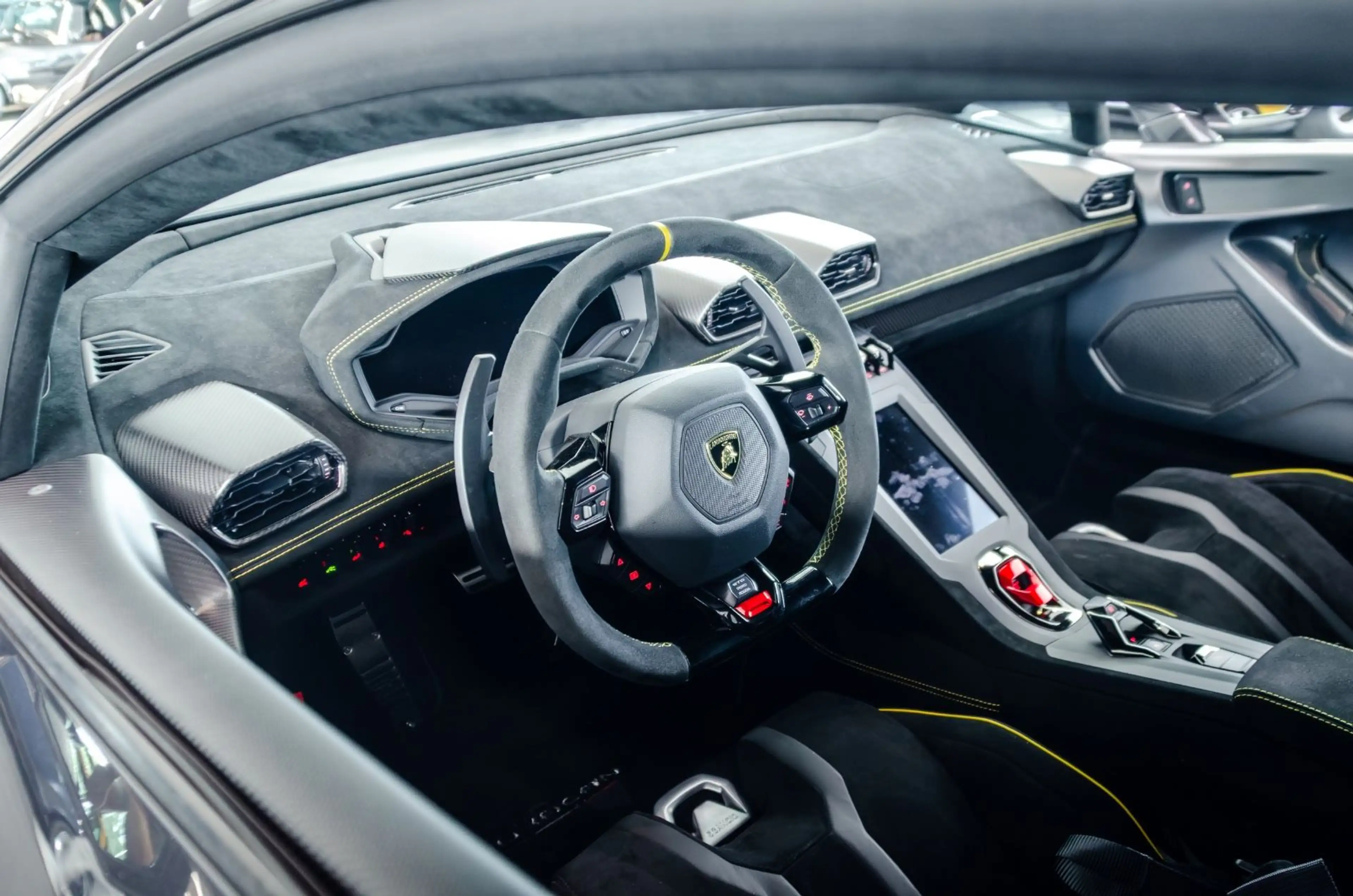 Lamborghini Huracán STO*Full Carbon*Lift*1. Hand* — photo 13