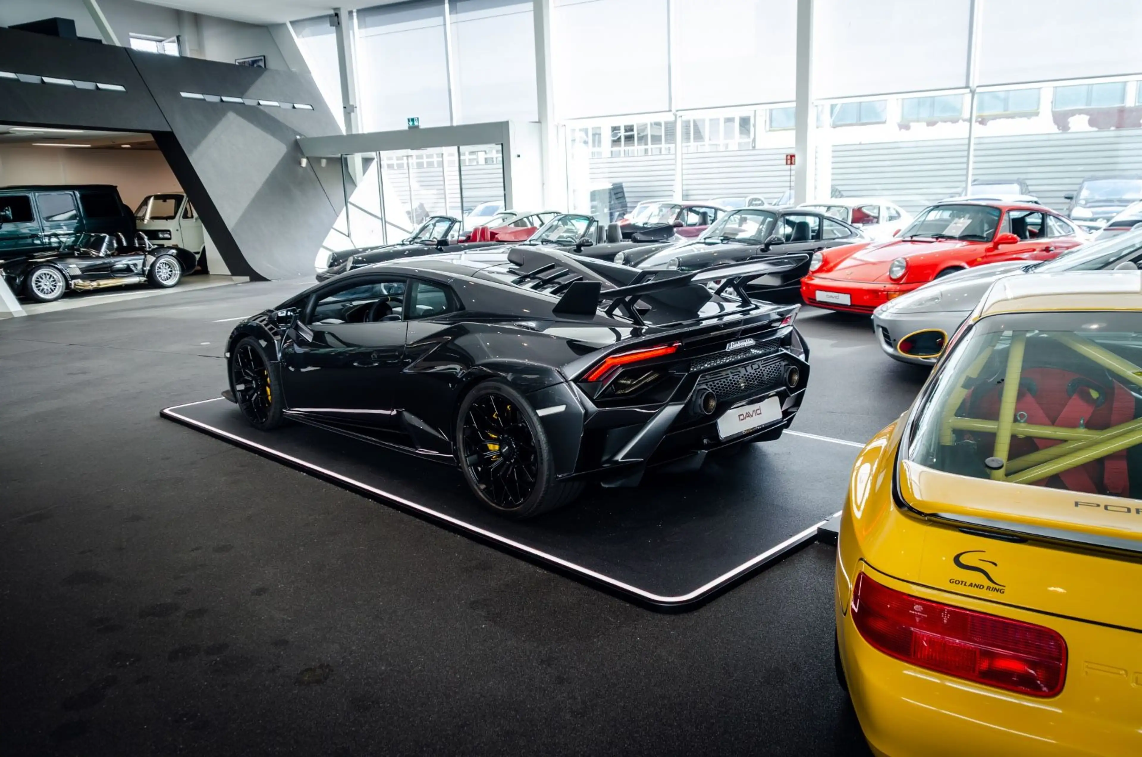 Lamborghini Huracán STO*Full Carbon*Lift*1. Hand* — photo 8