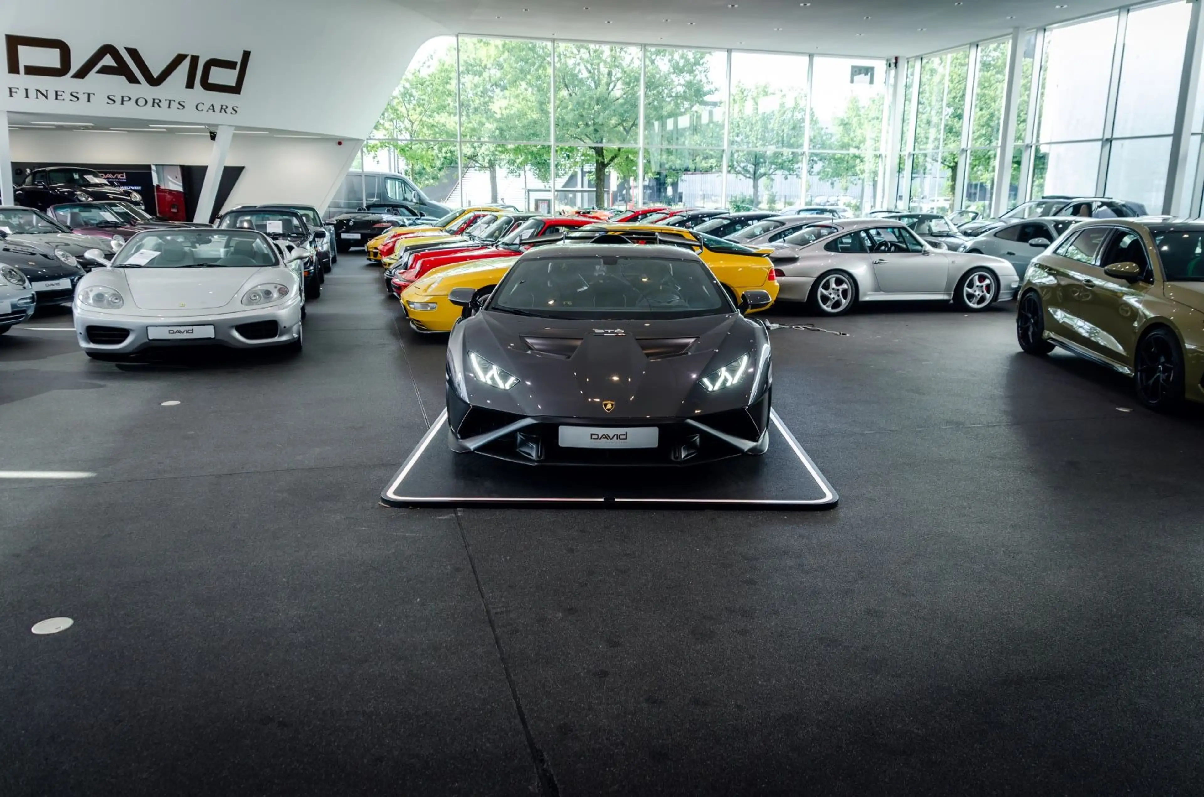 Lamborghini Huracán STO*Full Carbon*Lift*1. Hand* — photo 3