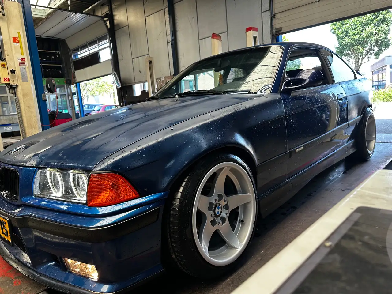 BMW 323 petrol, foto 3