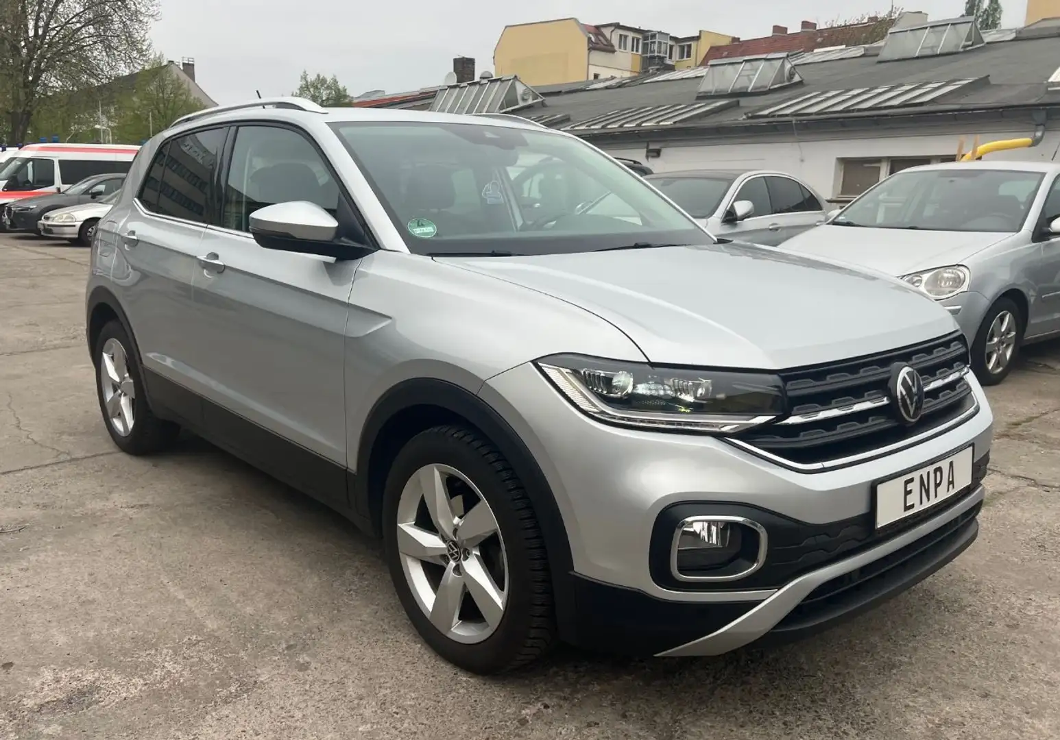 Volkswagen T-Cross HIGHLINE|LED|NAVI|KAMERA|ACC|KLIMA|SHZ Argent - 1