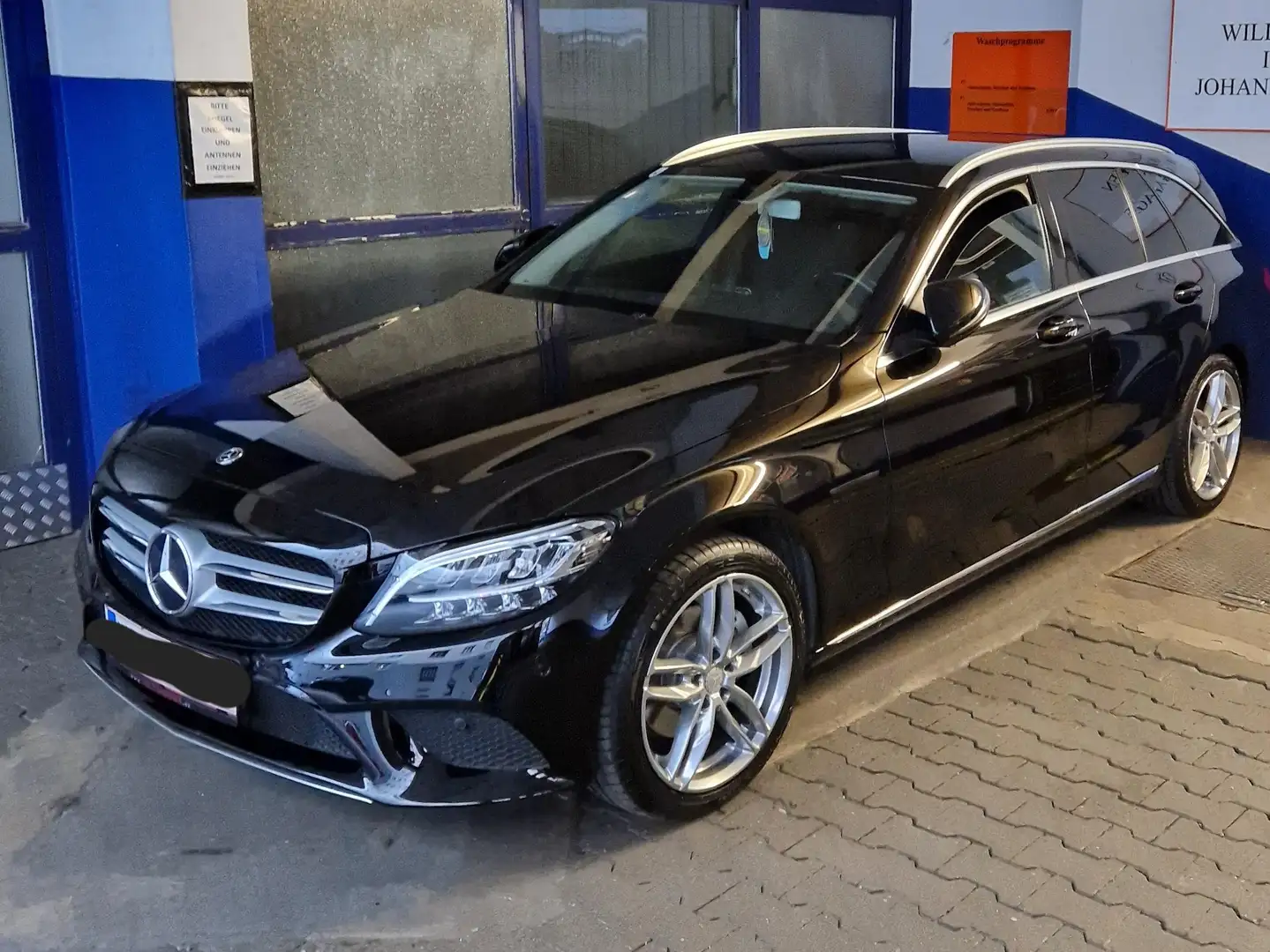 Mercedes-Benz C 200 C200d T Avantgarde Schwarz - 1