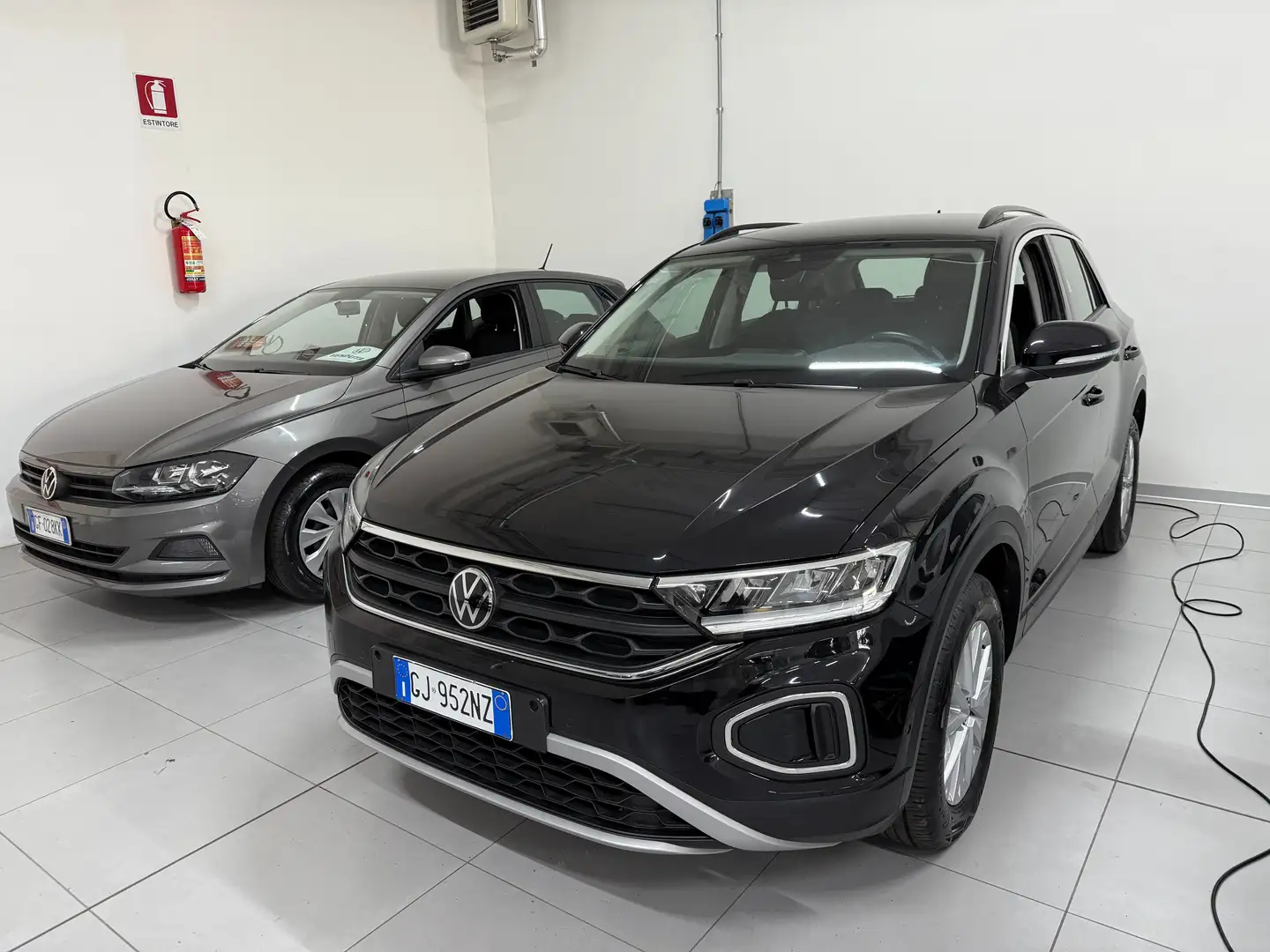 Volkswagen T-Roc 1.0 tsi Life 110cv + CLIMATRONIC Noir - 1