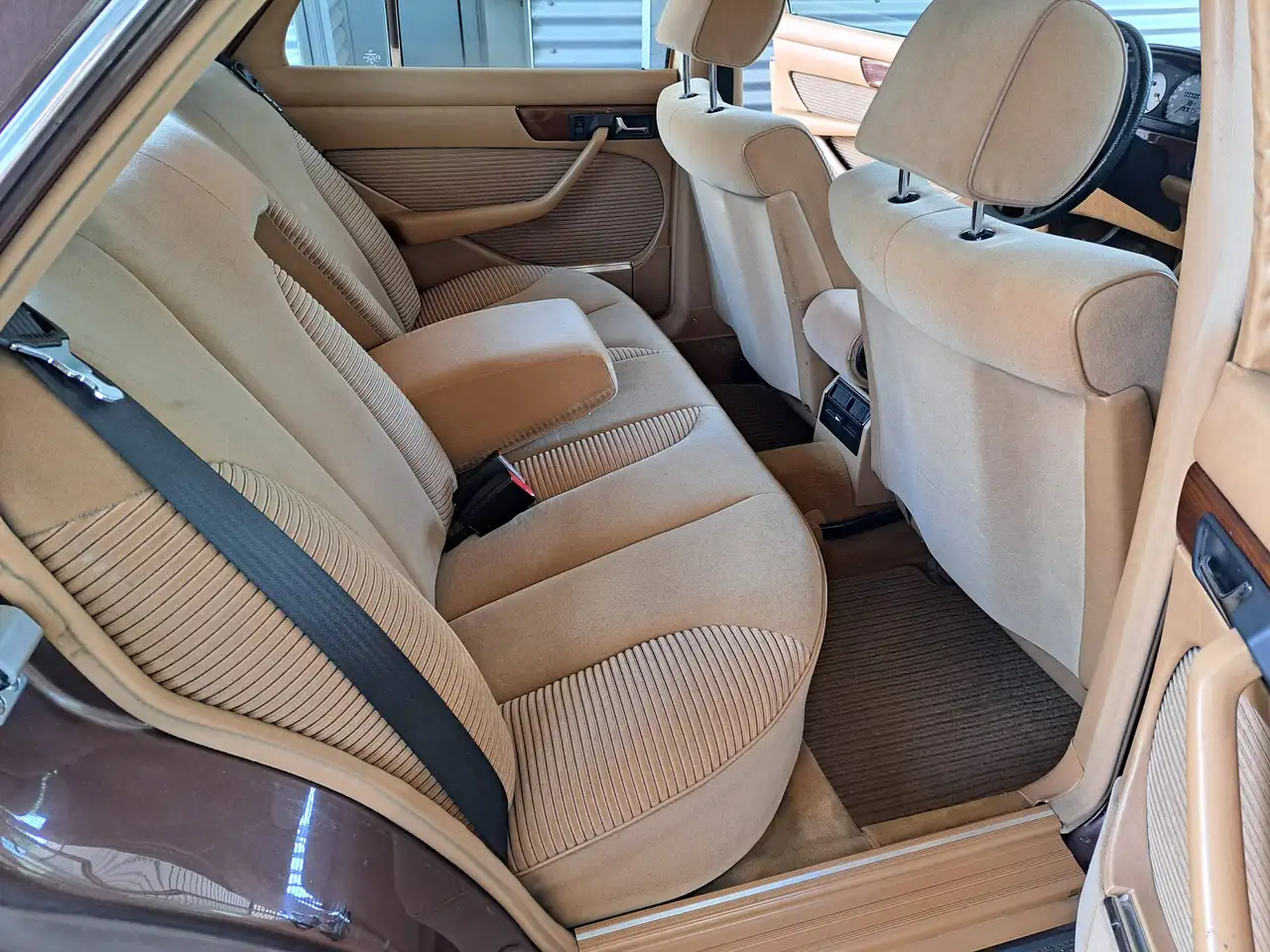 Mercedes-Benz 280 SE, foto 4